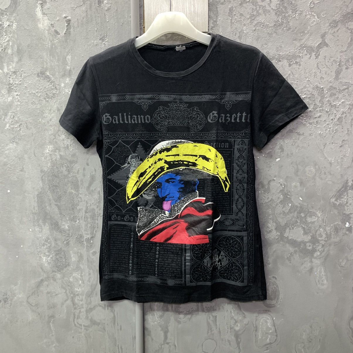 John Galliano × Vintage Vintage john galliano gazette banana Tee Size US M / EU 48-50 / 2 - 2 Thumbnail