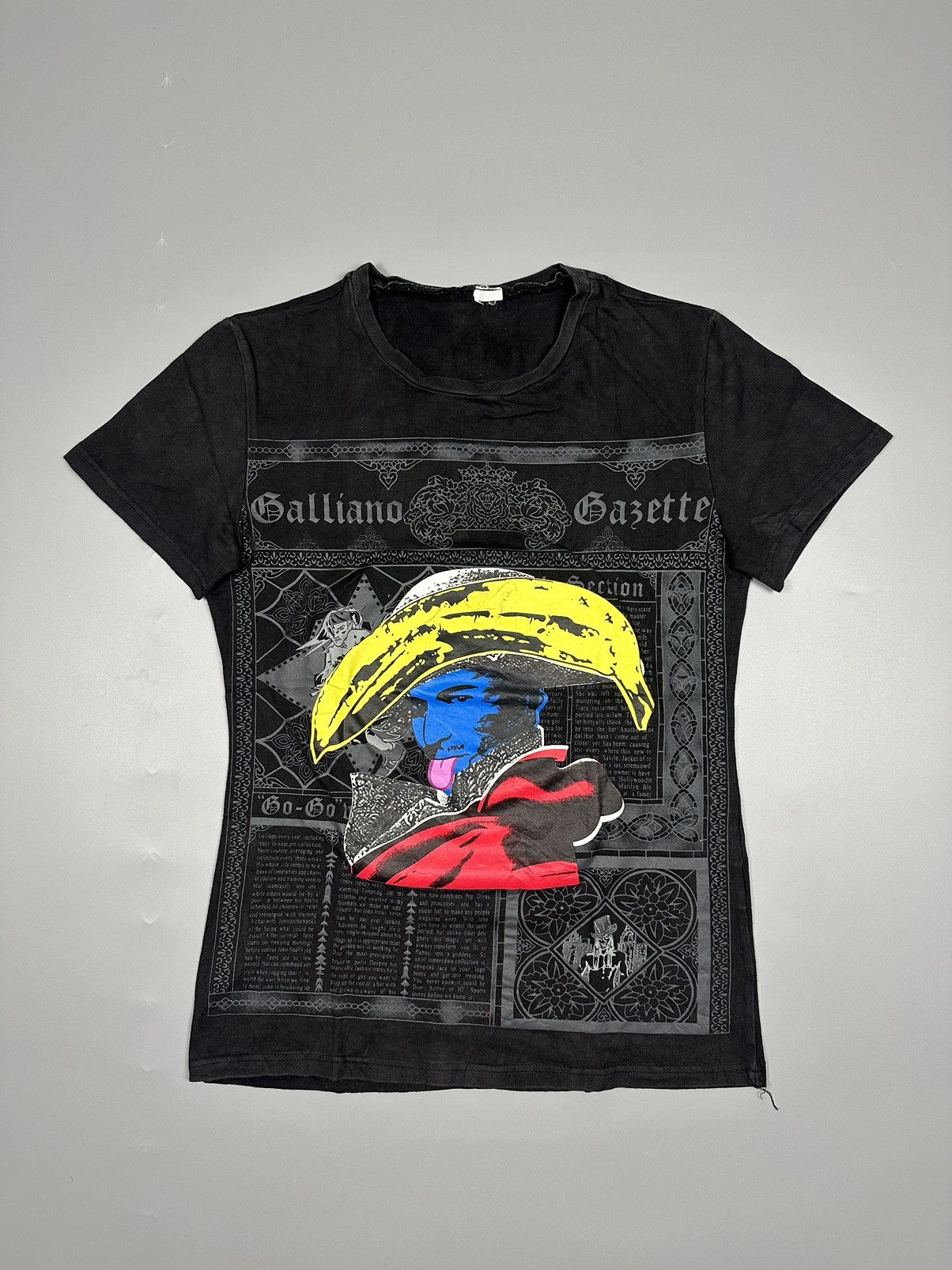 John Galliano × Vintage Vintage john galliano gazette banana Tee Size US M / EU 48-50 / 2 - 1 Thumbnail
