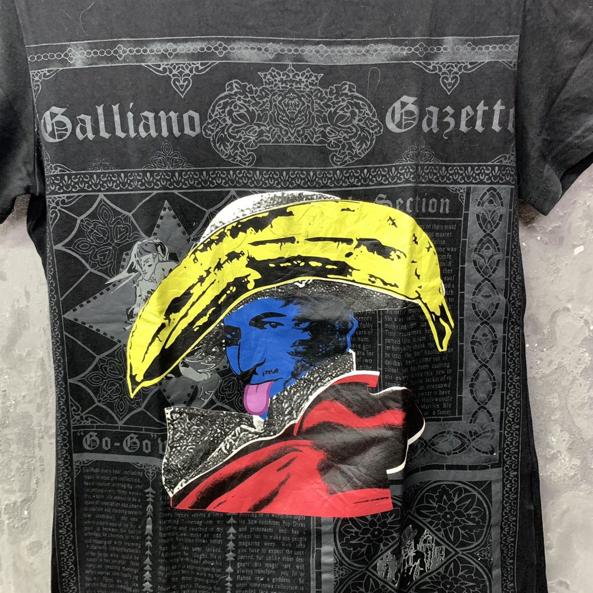 John Galliano × Vintage Vintage john galliano gazette banana Tee Size US M / EU 48-50 / 2 - 5 Thumbnail