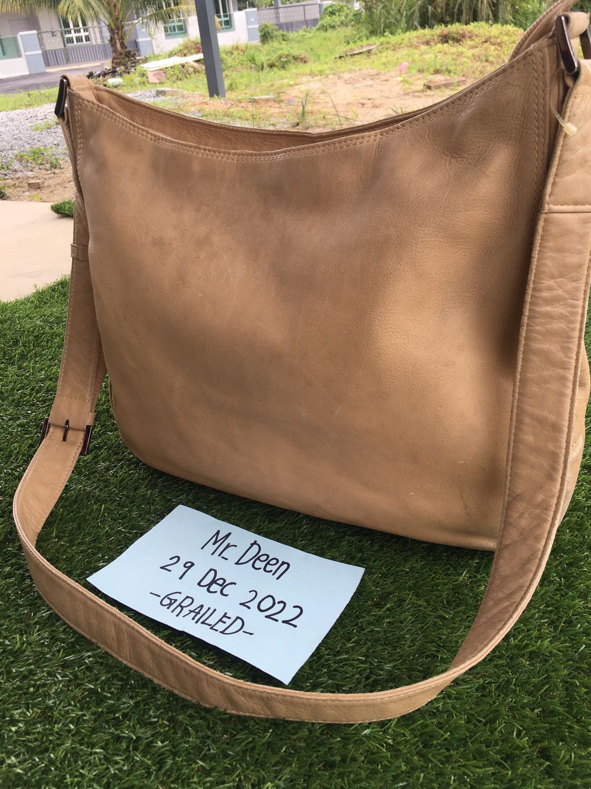 Issey Miyake Rare Vintage Issey Miyake Leather Hobo Bag Size ONE SIZE - 3 Thumbnail