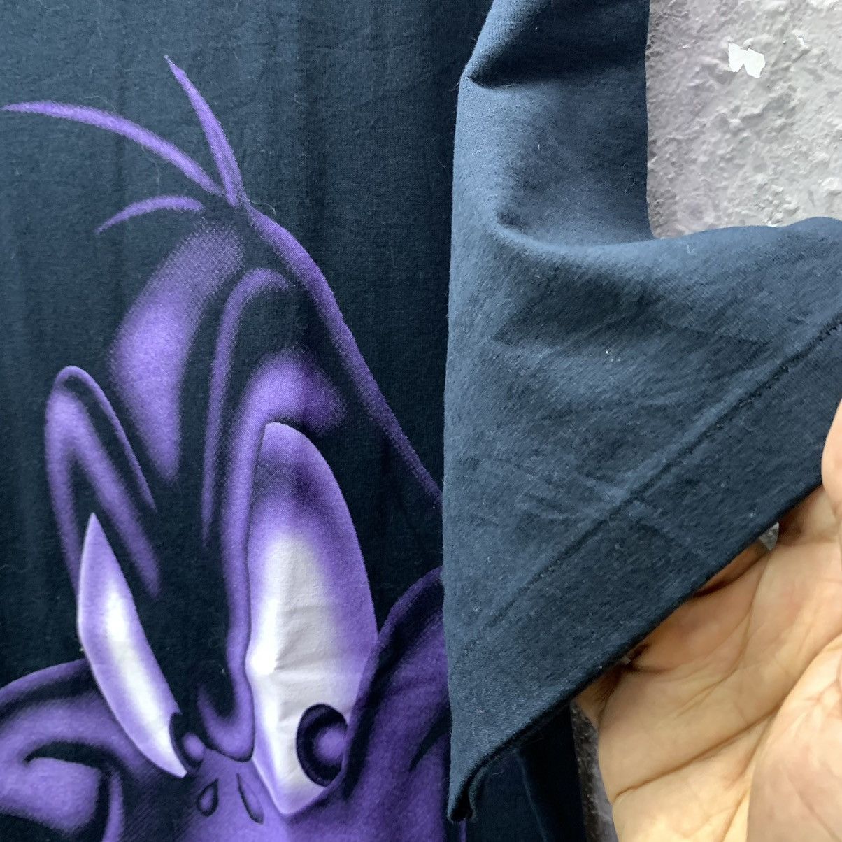 Vintage × Warner Bros Vintage 90s Warner Bros Daffy Crewneck Tee Size US S / EU 44-46 / 1 - 6 Thumbnail
