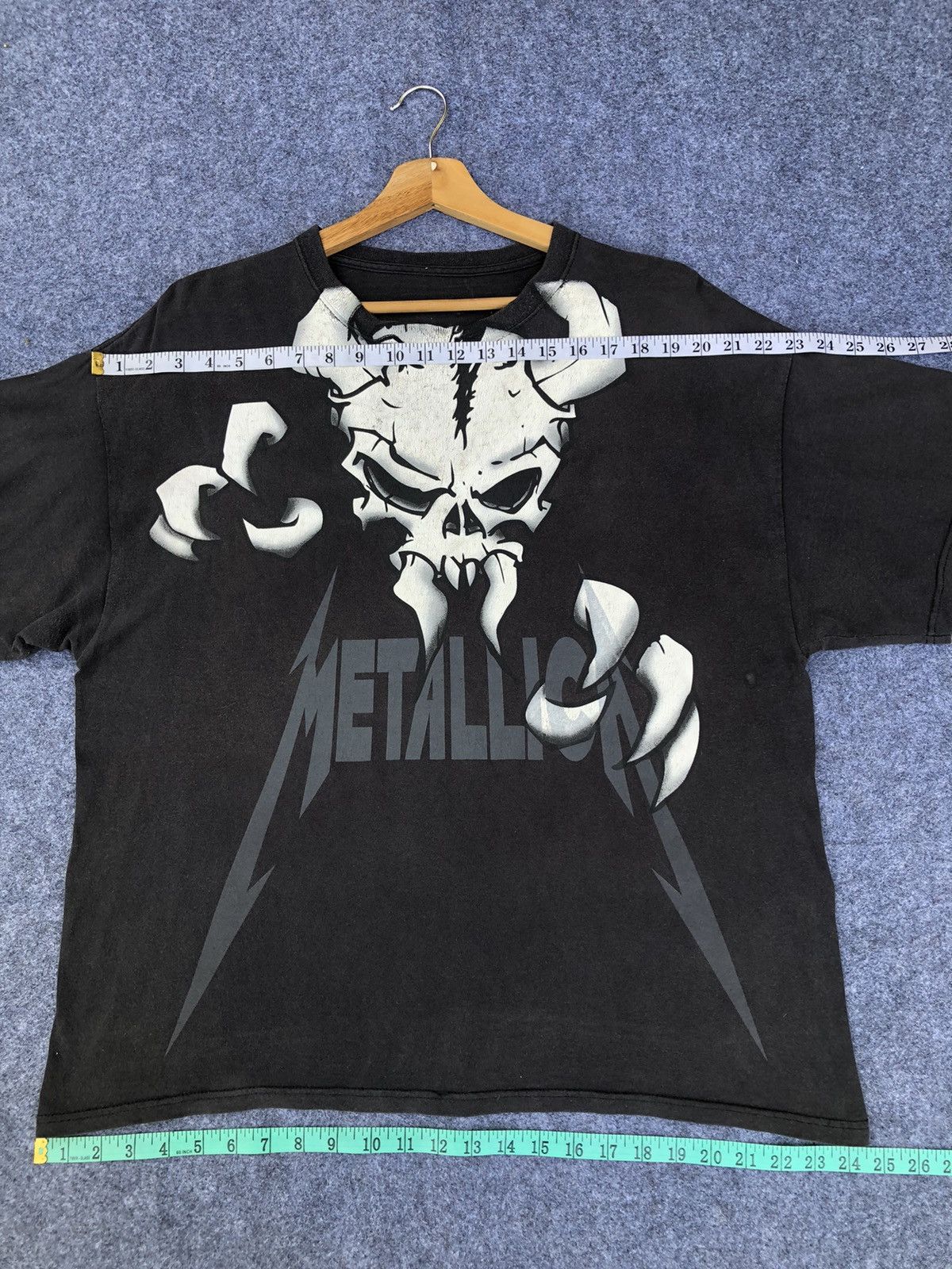 Band Tees Last Drop🔥Rare🔥Vintage 2000 Metallica Band Sun Faded Tee Size US XL / EU 56 / 4 - 9 Thumbnail