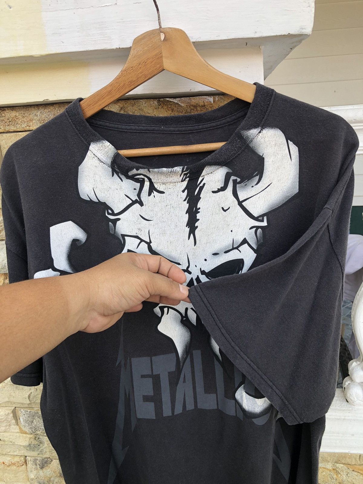 Band Tees Last Drop🔥Rare🔥Vintage 2000 Metallica Band Sun Faded Tee Size US XL / EU 56 / 4 - 5 Thumbnail