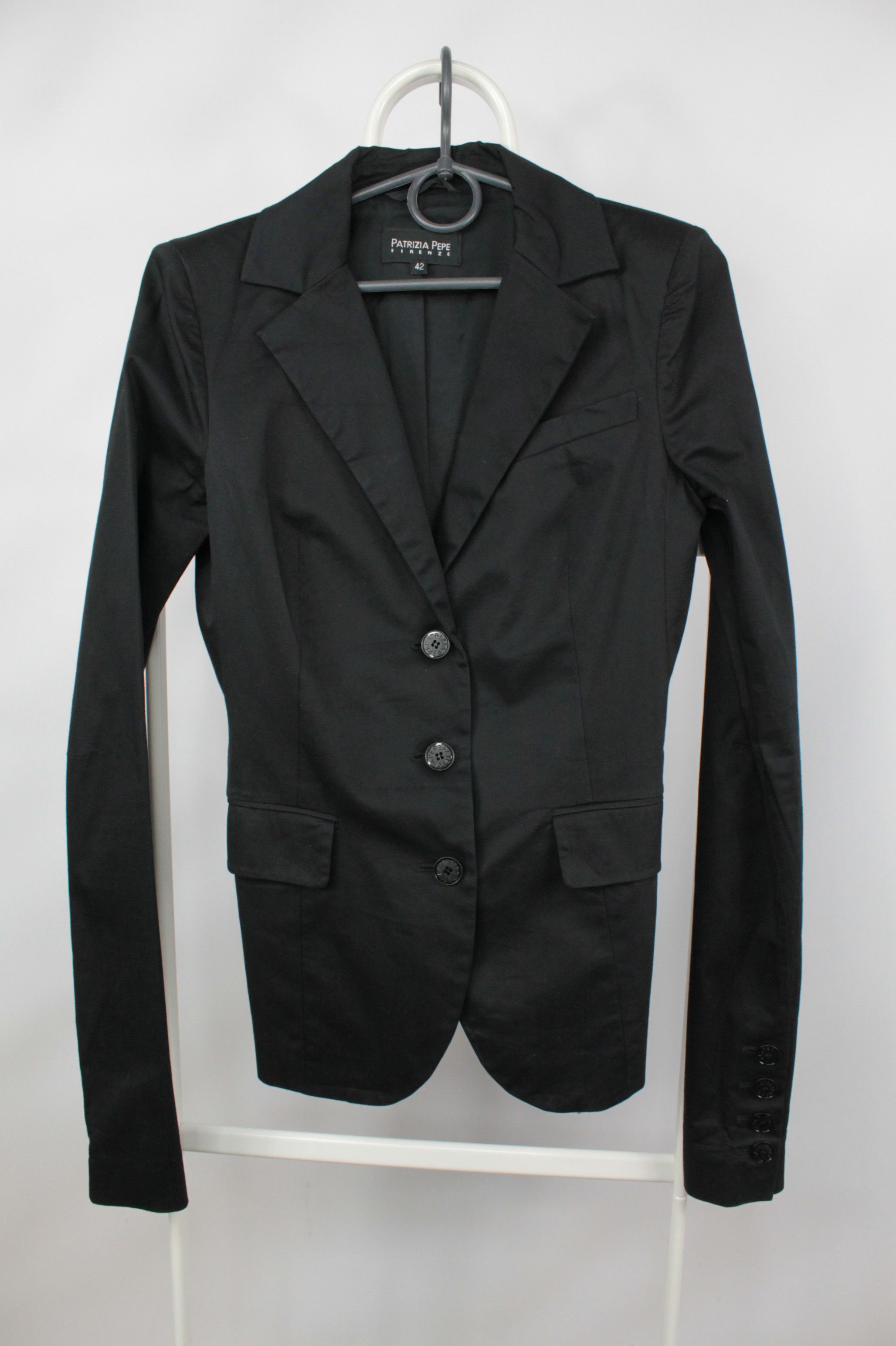 Designer × Patrizia Pepe Patrizia Pepe 3 Button Black Blazer Jacket Women's Size S / US 4 / IT 40 - 6 Thumbnail