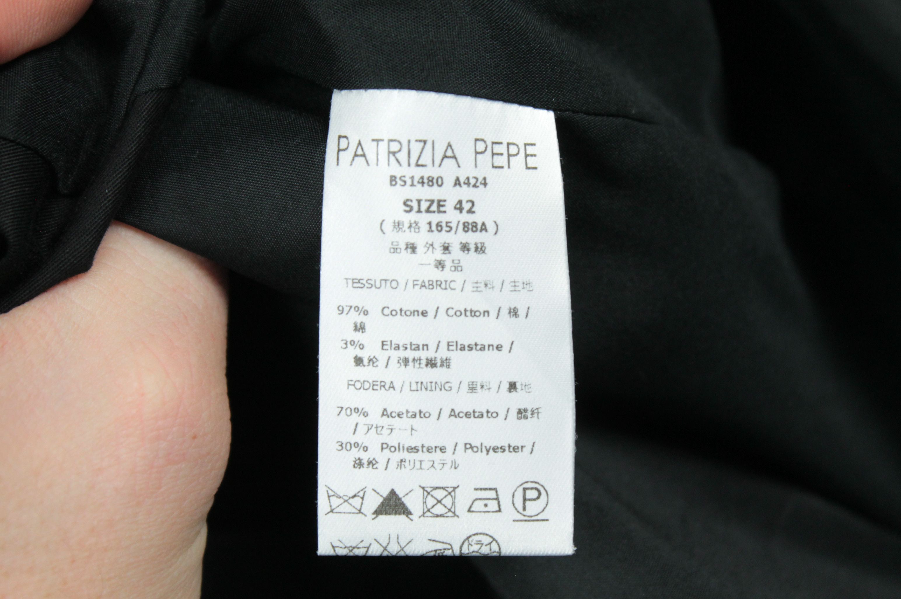 Designer × Patrizia Pepe Patrizia Pepe 3 Button Black Blazer Jacket Women's Size S / US 4 / IT 40 - 9 Thumbnail