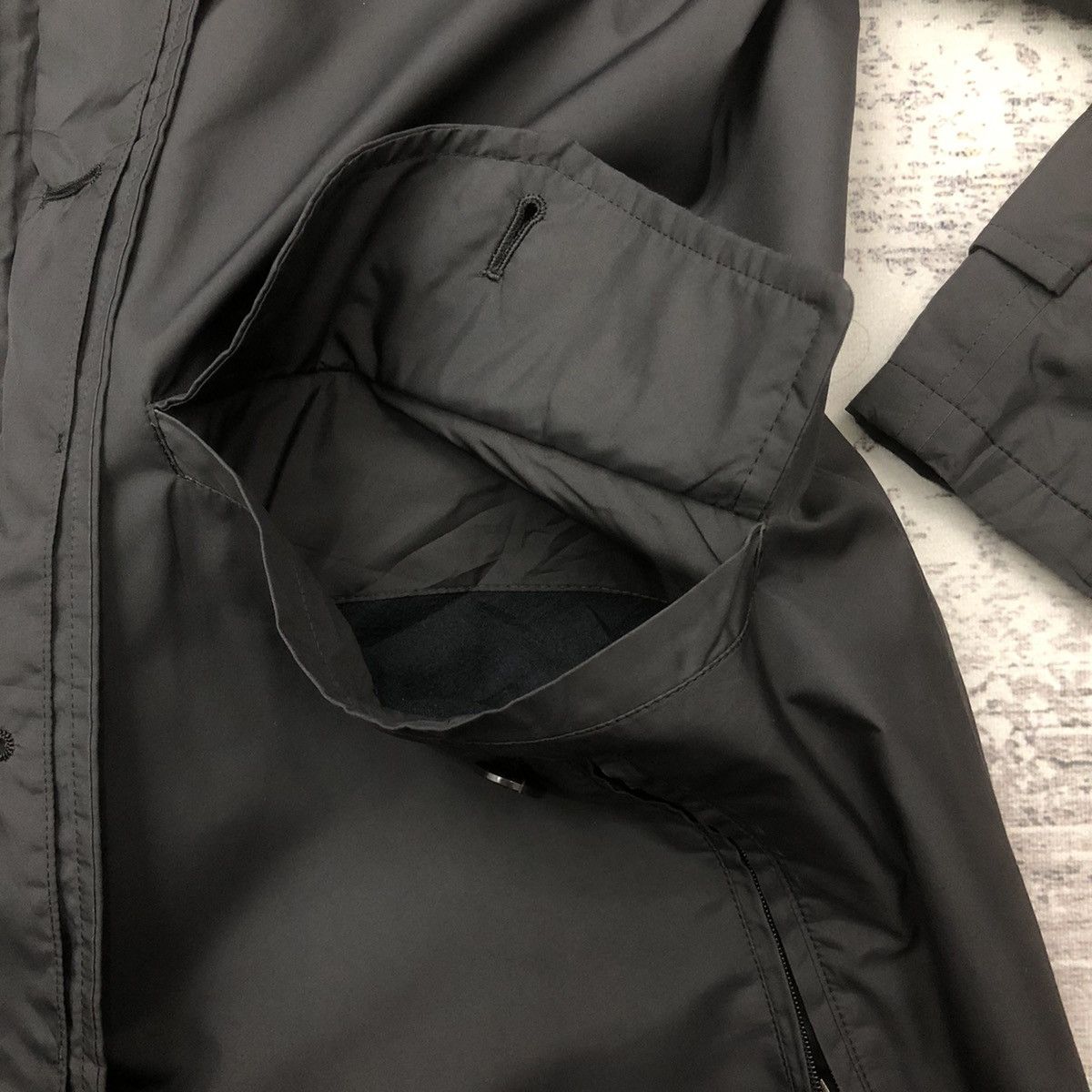 Burberry Y201. BURBERRY LONDON NOVA CHECK PARKA JACKET Size US M / EU 48-50 / 2 - 10 Thumbnail