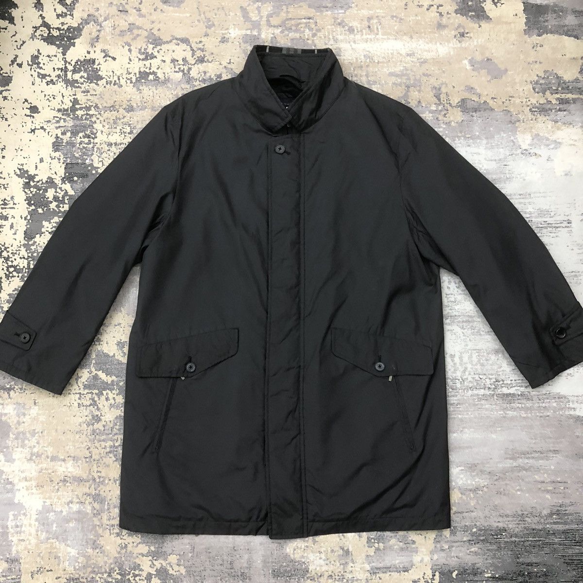 Burberry Y201. BURBERRY LONDON NOVA CHECK PARKA JACKET Size US M / EU 48-50 / 2 - 1 Thumbnail