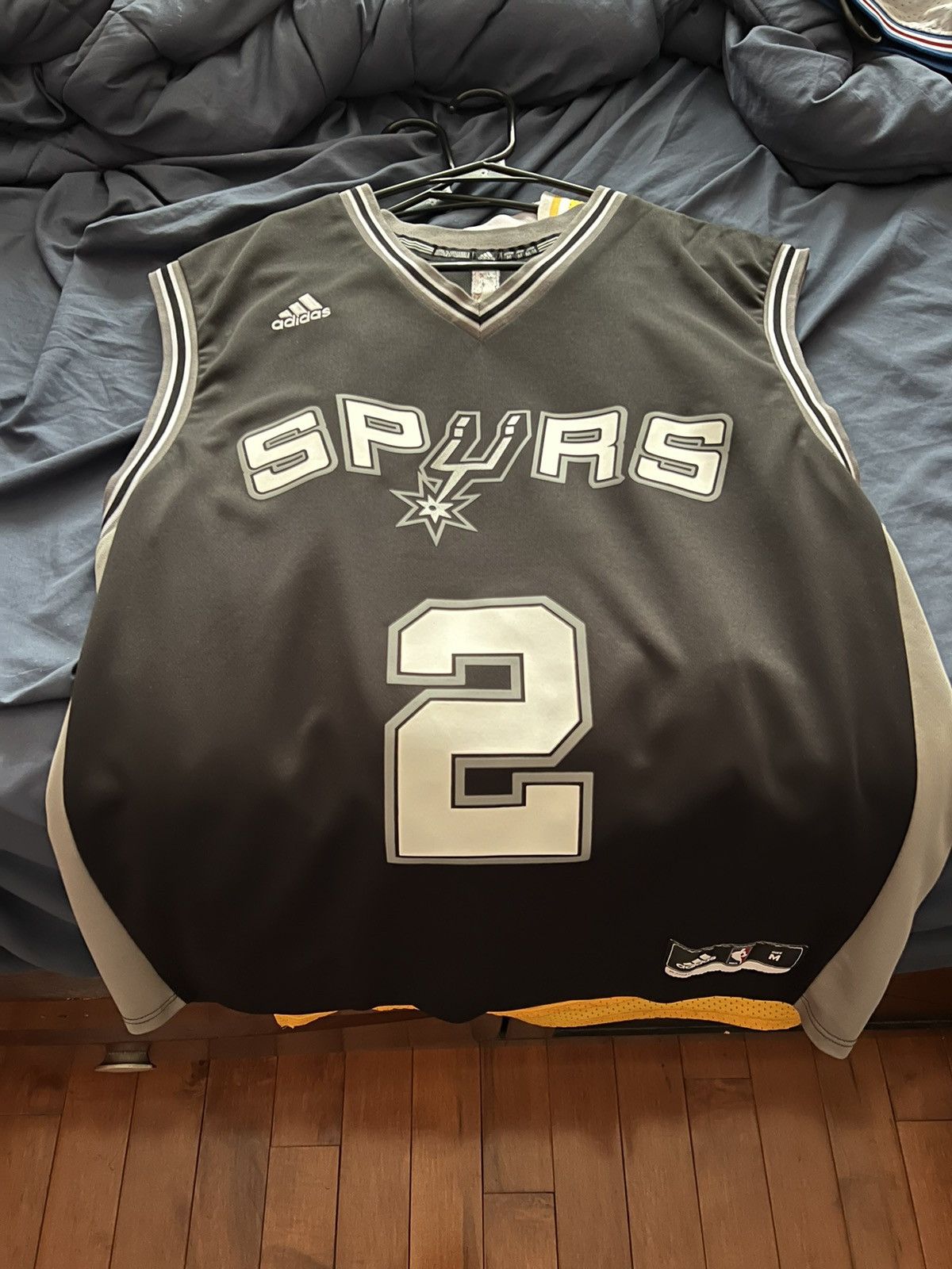 Leonard spurs jersey