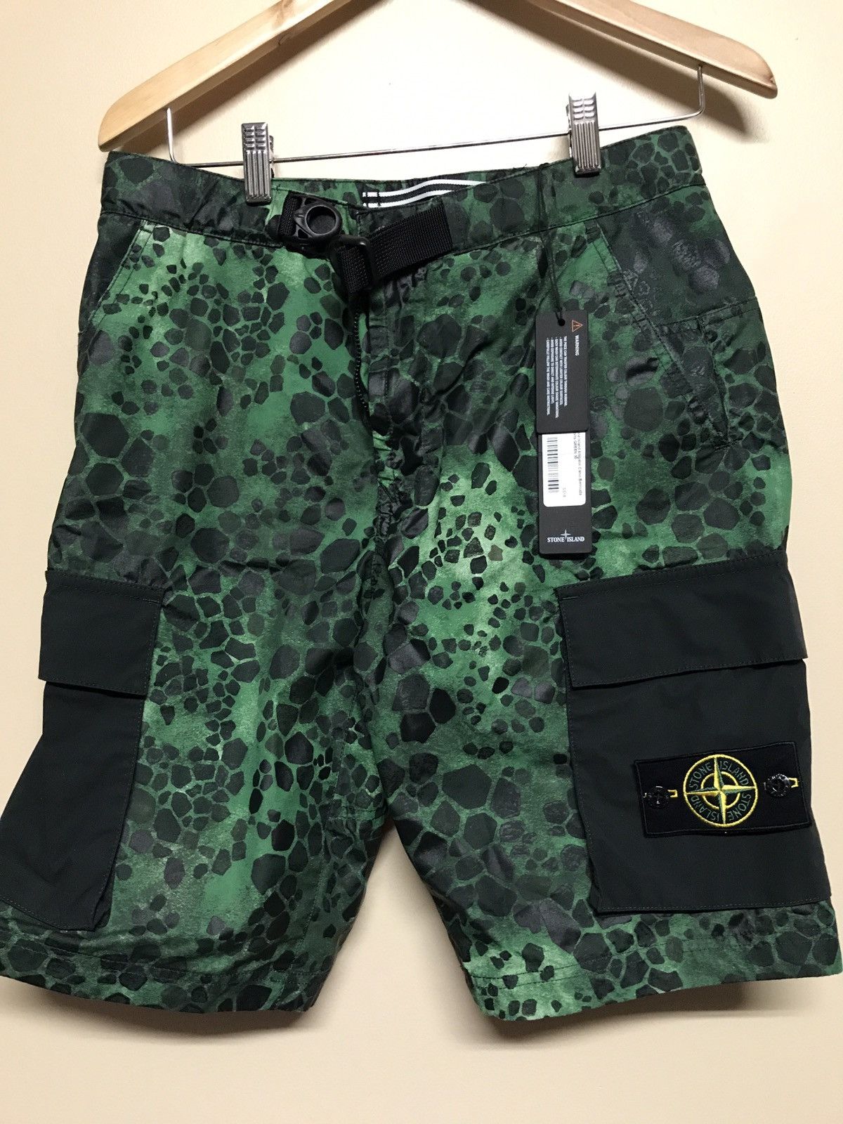 Stone island best sale alligator shorts