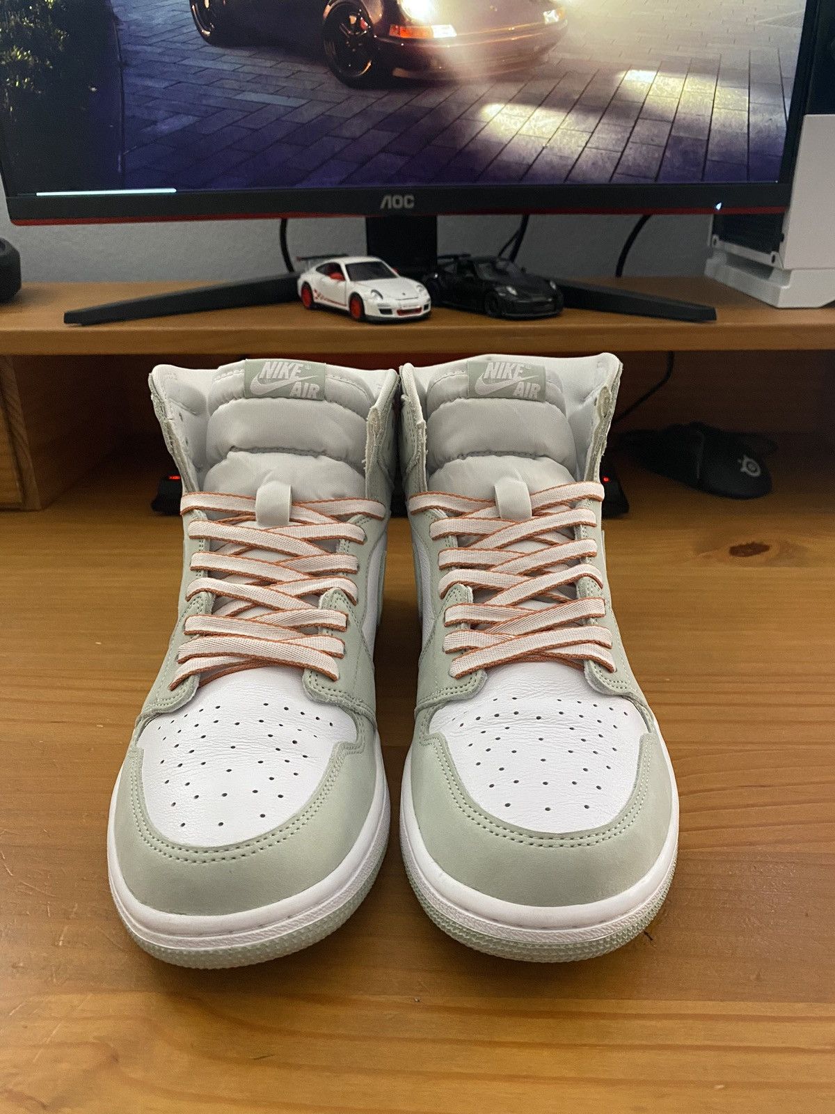 Jordan 1 seafoam