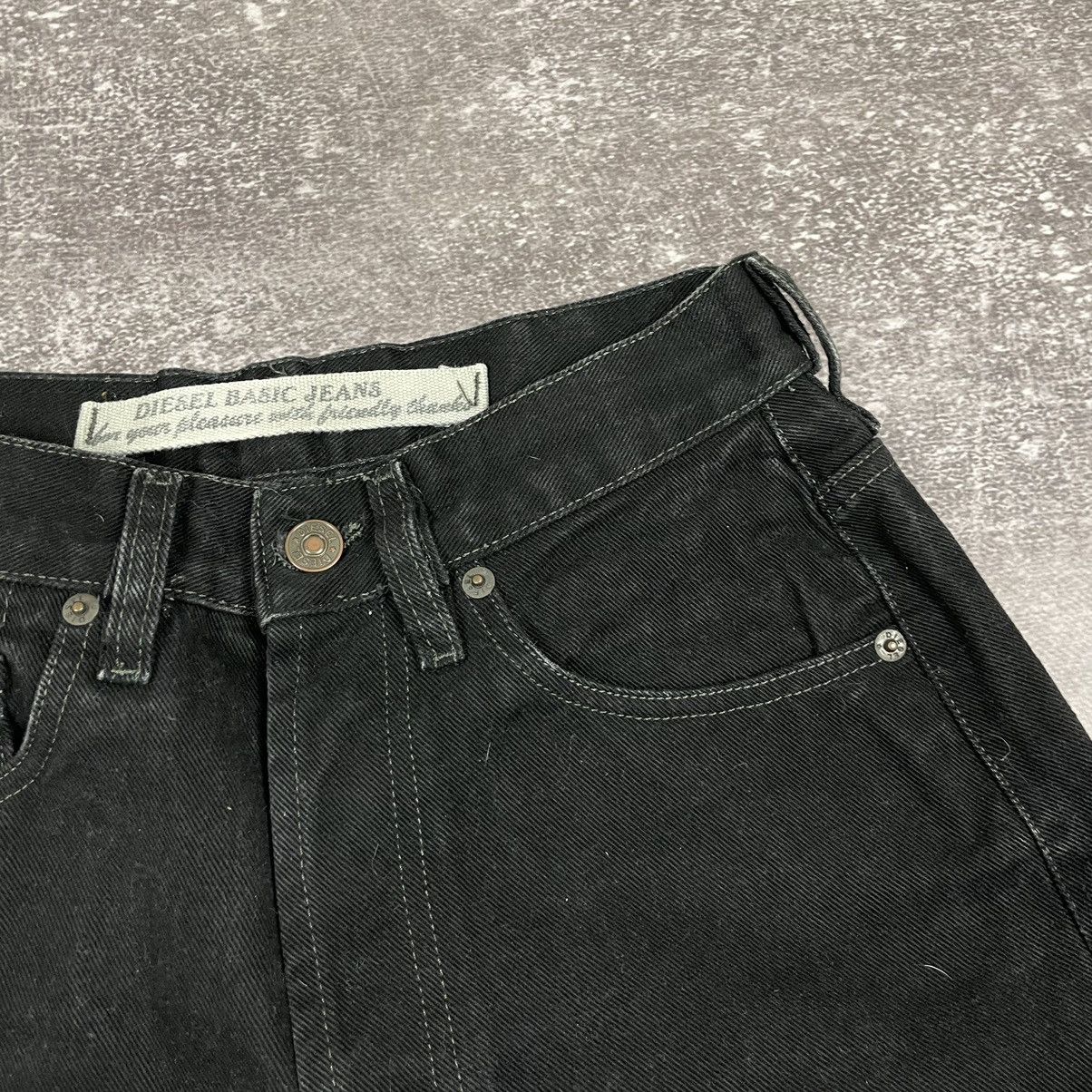 Diesel Vintage 90’s Diesel Black Basic Jeans Made in Italy Size US 28 / EU 44 - 9 Thumbnail