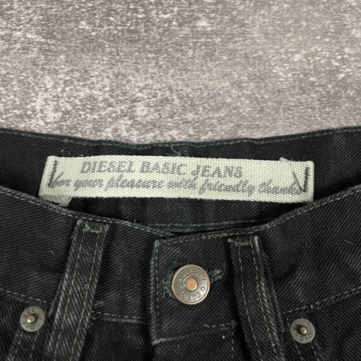Diesel Vintage 90’s Diesel Black Basic Jeans Made in Italy Size US 28 / EU 44 - 8 Thumbnail