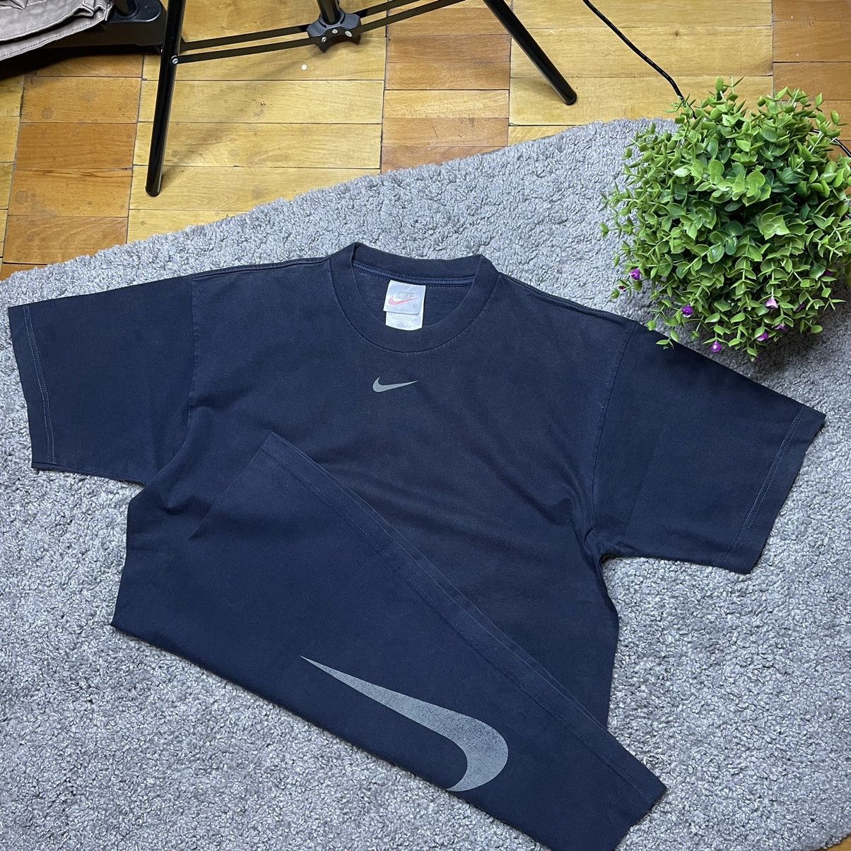 nike shirt logo in middle