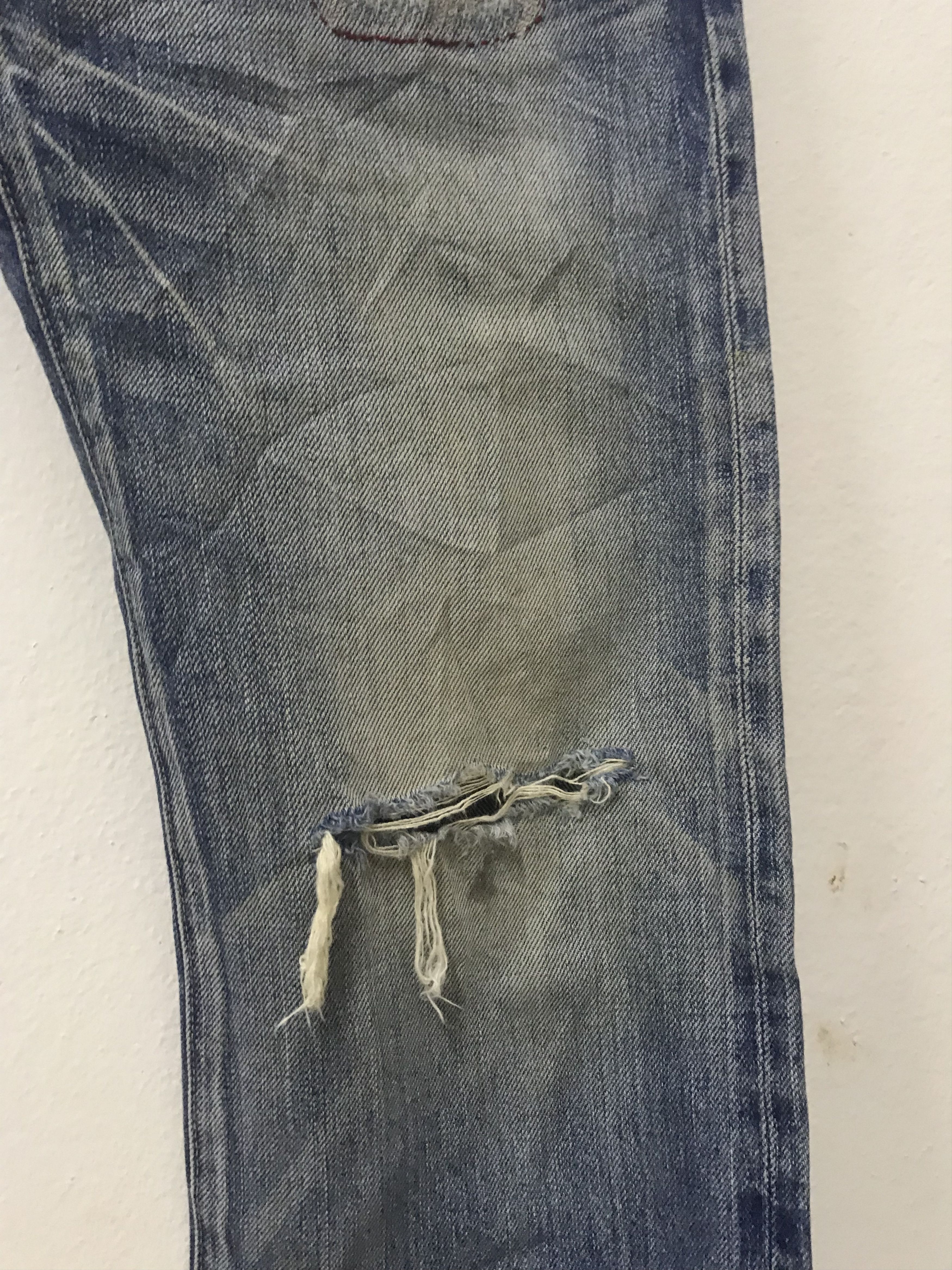 Hysteric Glamour Vintage distressed hysteric glamour crop short selvedge jean Size 30" / US 8 / IT 44 - 7 Thumbnail