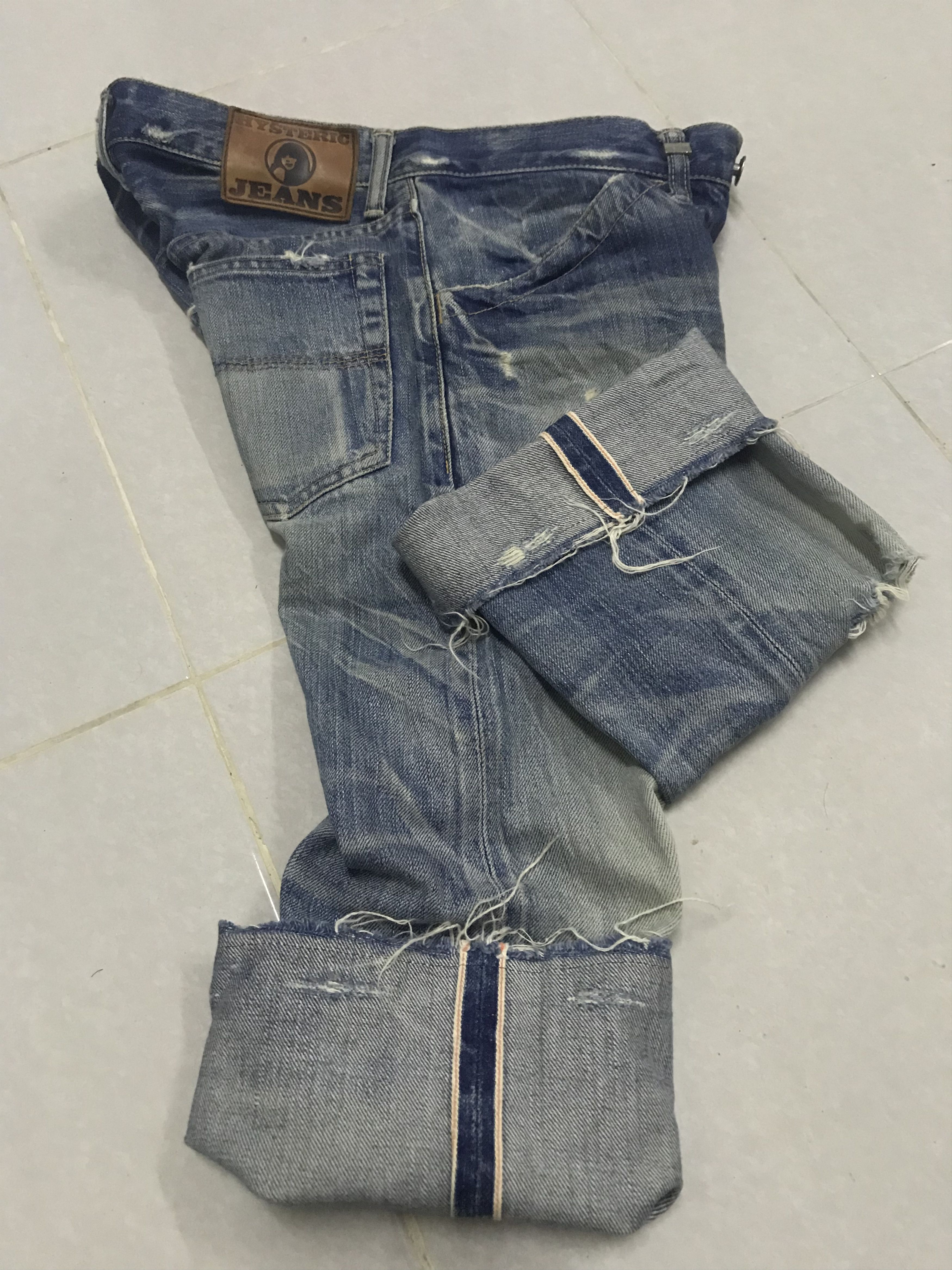 Hysteric Glamour Vintage distressed hysteric glamour crop short selvedge jean Size 30" / US 8 / IT 44 - 1 Thumbnail