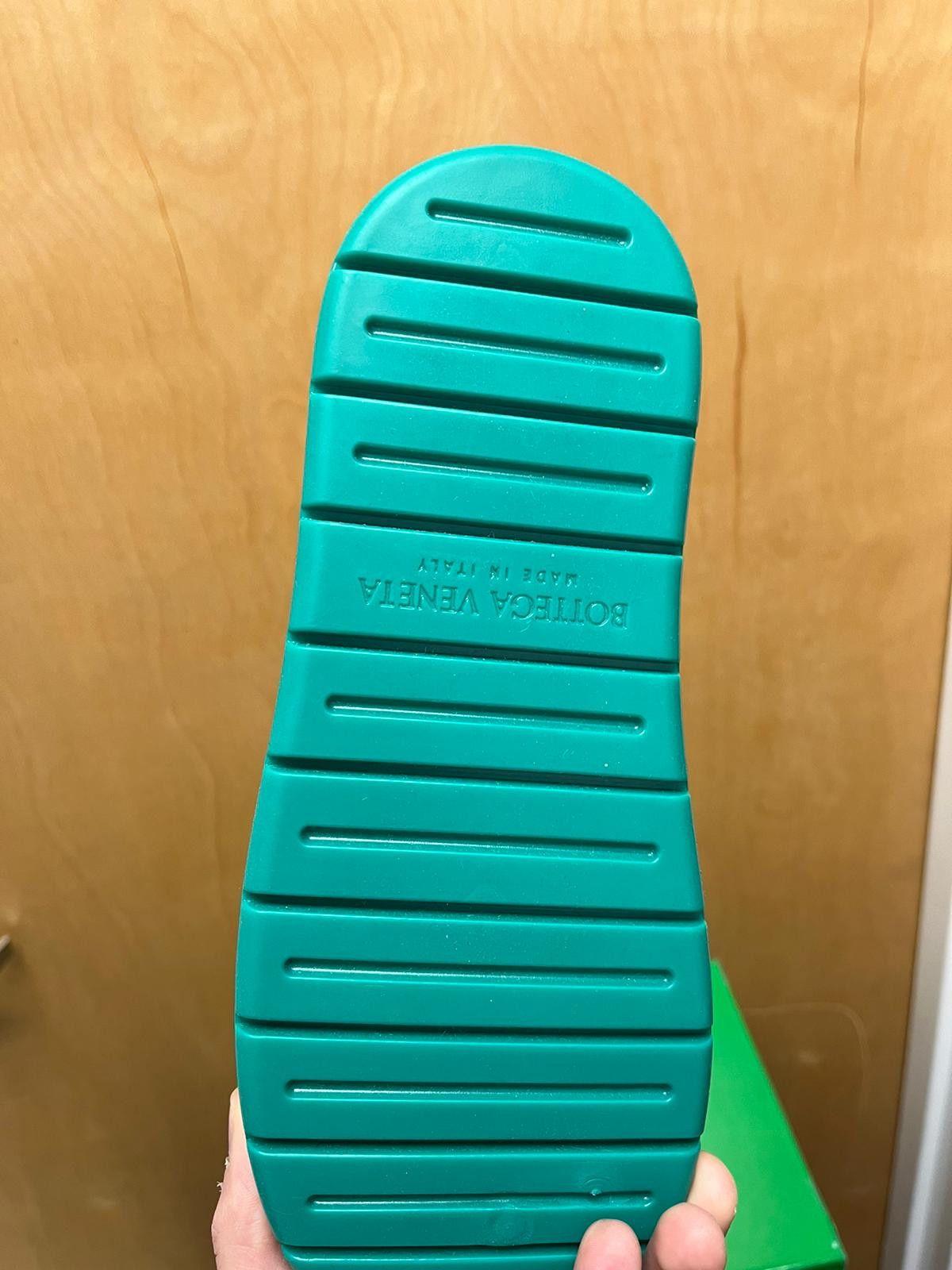 Bottega Veneta Puddle Sandal in Matt Rubber in Acid Turquoise Size US 9 / EU 42 - 5 Thumbnail