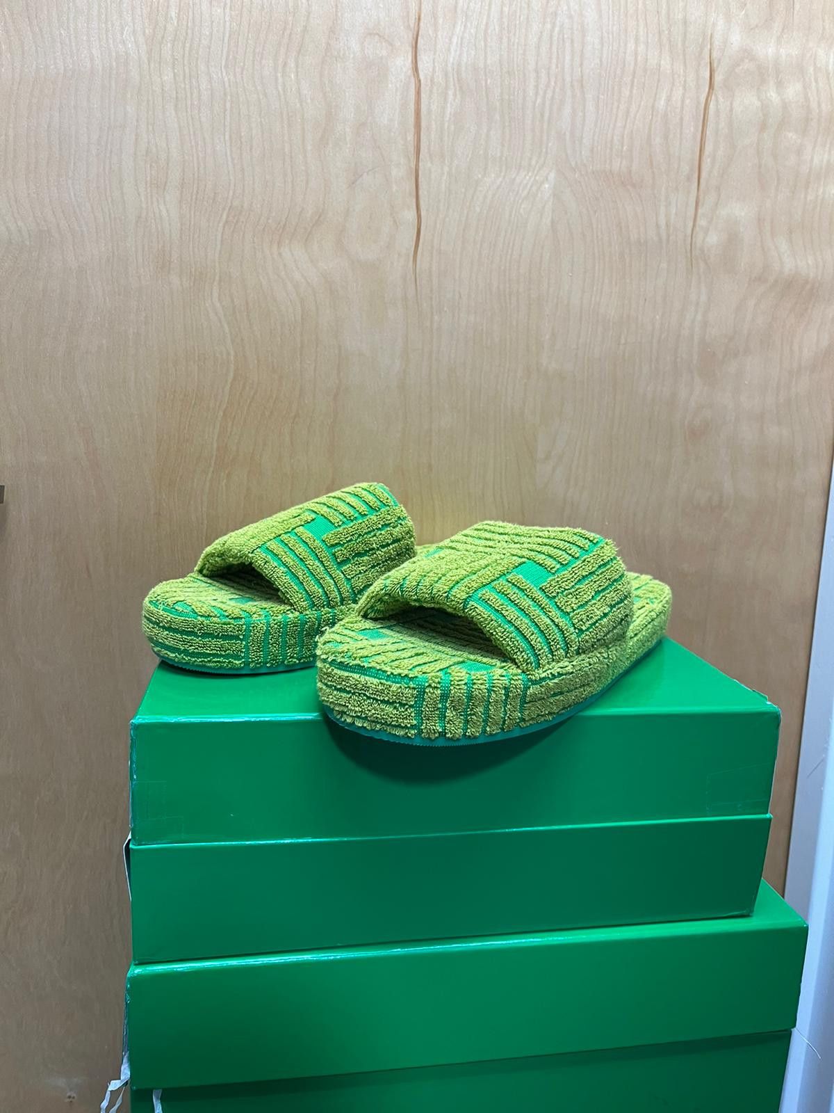 Bottega Veneta o1rshd1 Q:1 / Resort Sandal in Intrecciato Jacquard Parakeet Size US 8 / EU 41 - 5 Thumbnail
