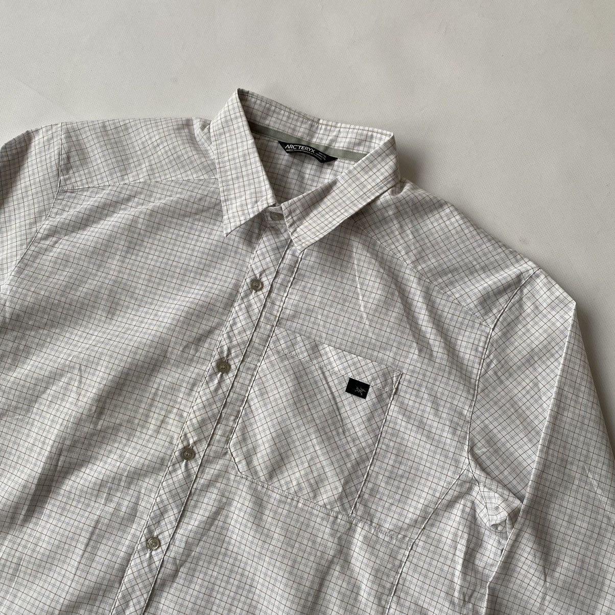 Arc'teryx Arc’teryx White Shirt Size US XL / EU 56 / 4 - 2 Thumbnail