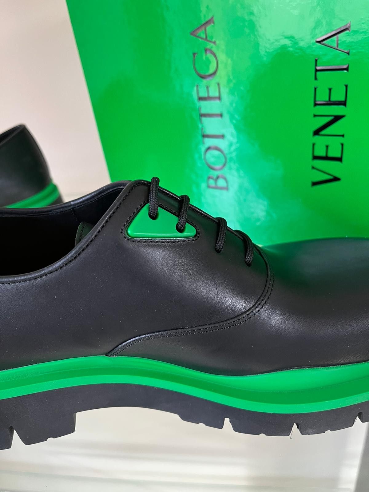 Bottega Veneta Military Calf Lace Up Boots Low in Black / Green Size US 8 / EU 41 - 13 Thumbnail