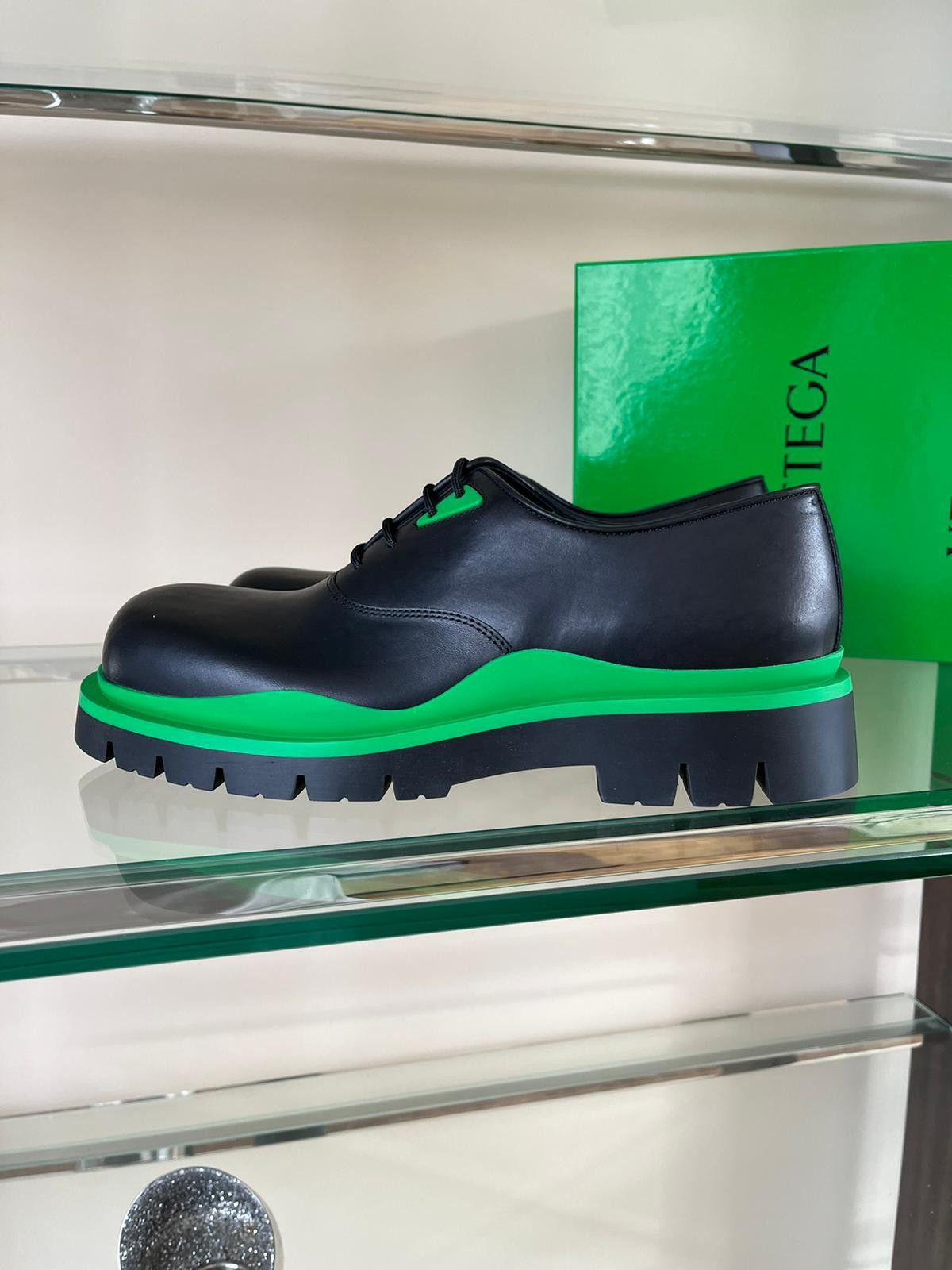 Bottega Veneta Military Calf Lace Up Boots Low in Black / Green Size US 8 / EU 41 - 4 Thumbnail