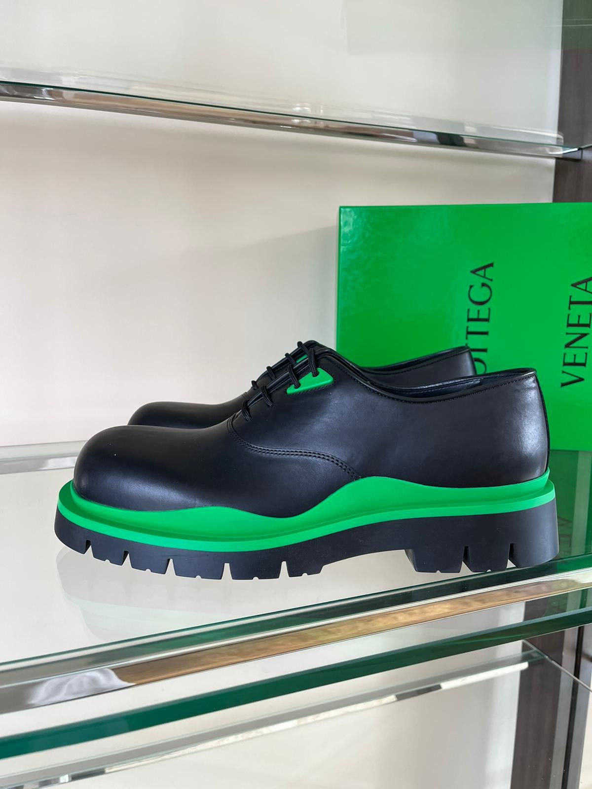 Bottega Veneta Military Calf Lace Up Boots Low in Black / Green Size US 8 / EU 41 - 3 Thumbnail