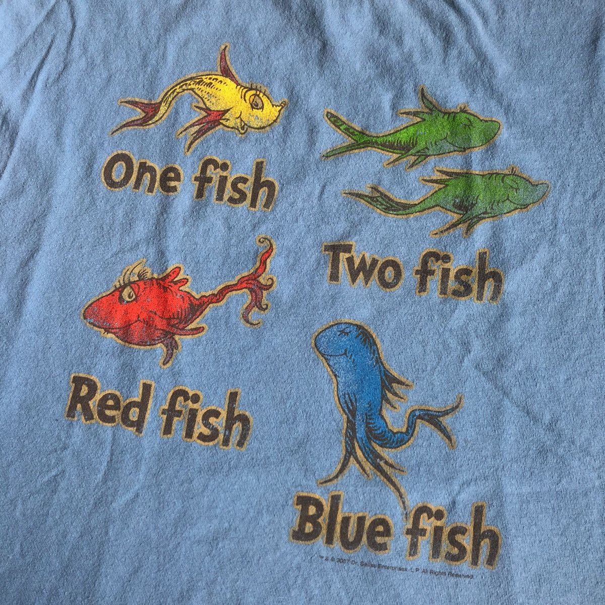 Vintage Vintage 00s Dr Seuss One Fish Two Fish Book Graphic Logo Tee Size US M / EU 48-50 / 2 - 2 Thumbnail