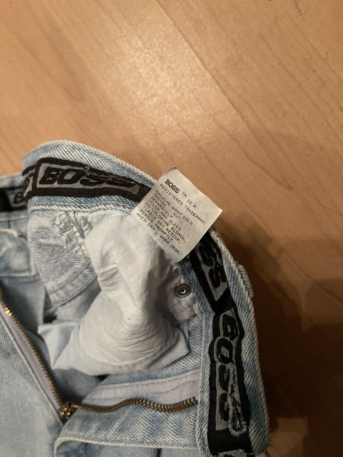 Hugo Boss × Vintage Hugo Boss vintage 90s big logo denim pants mom fit jeans Size 25" / US 0 / IT 36 - 11 Thumbnail