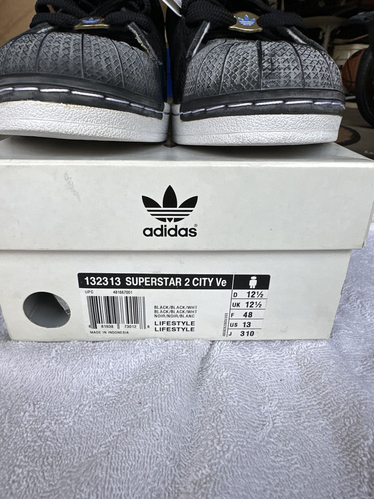 Adidas Adidas Superstar 35th Anniversary Tokyo Size US 13 / EU 46 - 7 Thumbnail