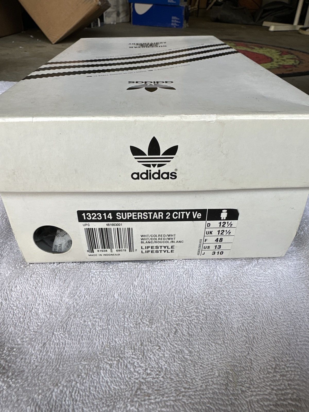 Adidas Adidas Superstar 35th Anniversary London Size US 13 / EU 46 - 2 Thumbnail