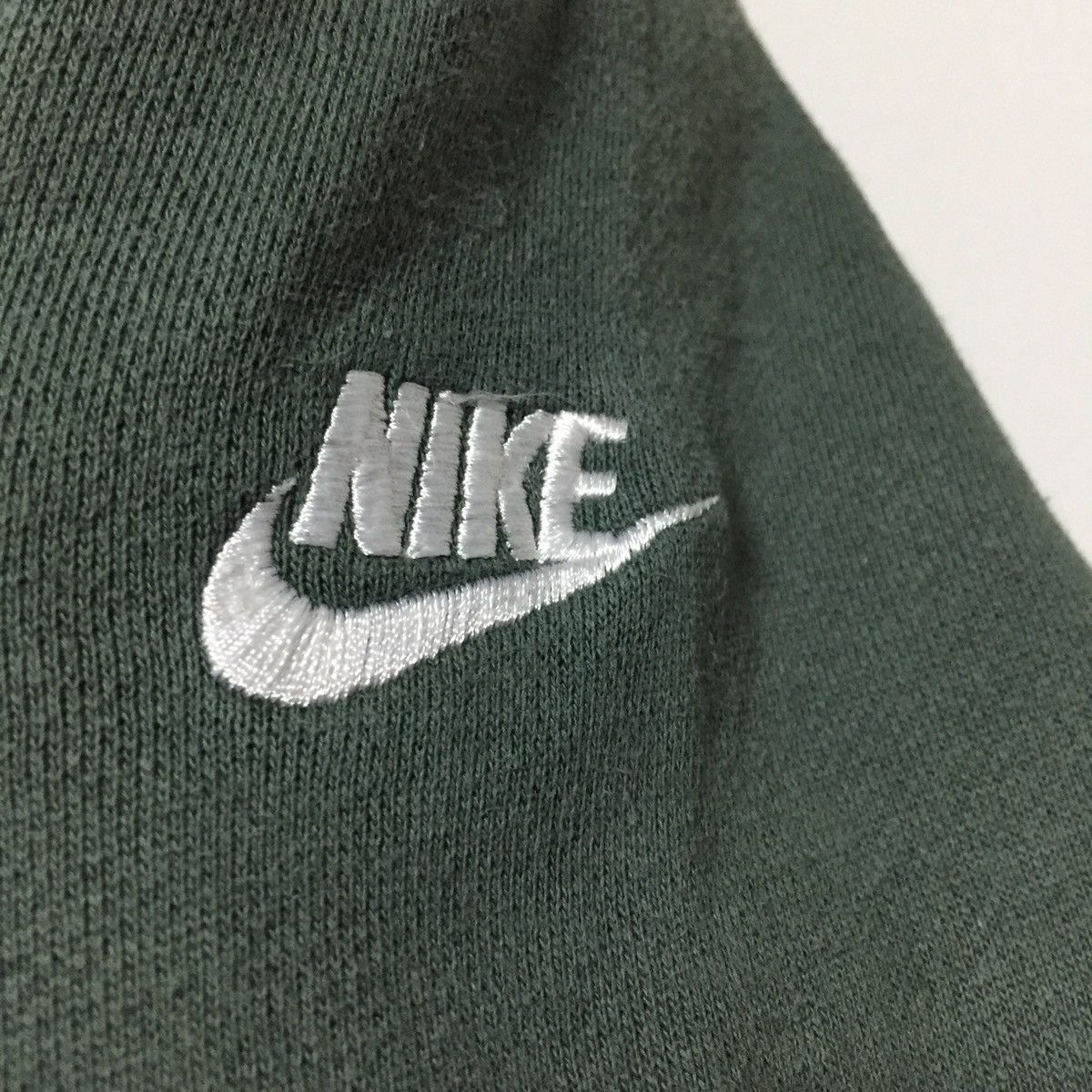 Nike × Vintage Vintage Nike Big Swoosh Patches Logo Sweatshirt Size US L / EU 52-54 / 3 - 3 Thumbnail
