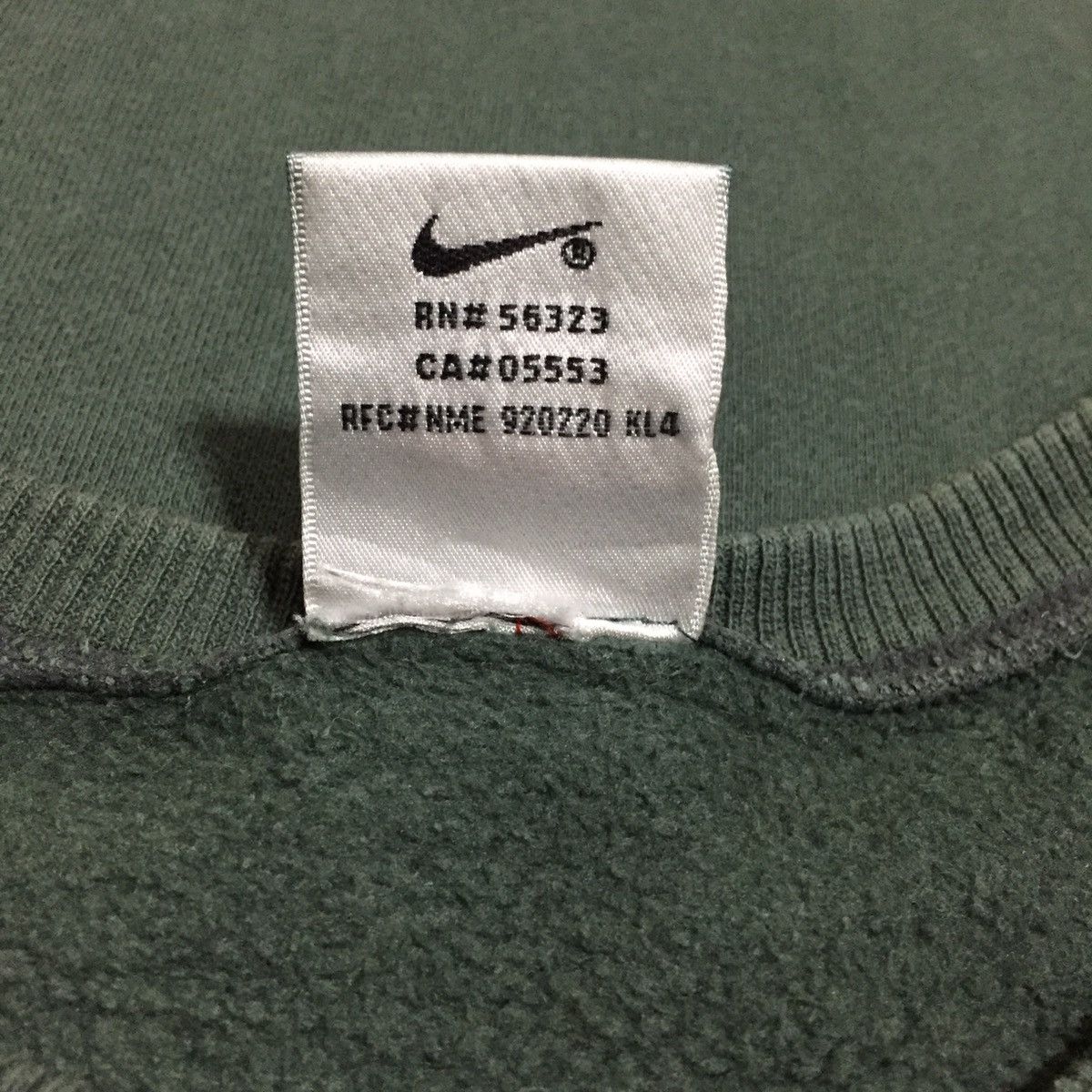 Nike × Vintage Vintage Nike Big Swoosh Patches Logo Sweatshirt Size US L / EU 52-54 / 3 - 6 Thumbnail