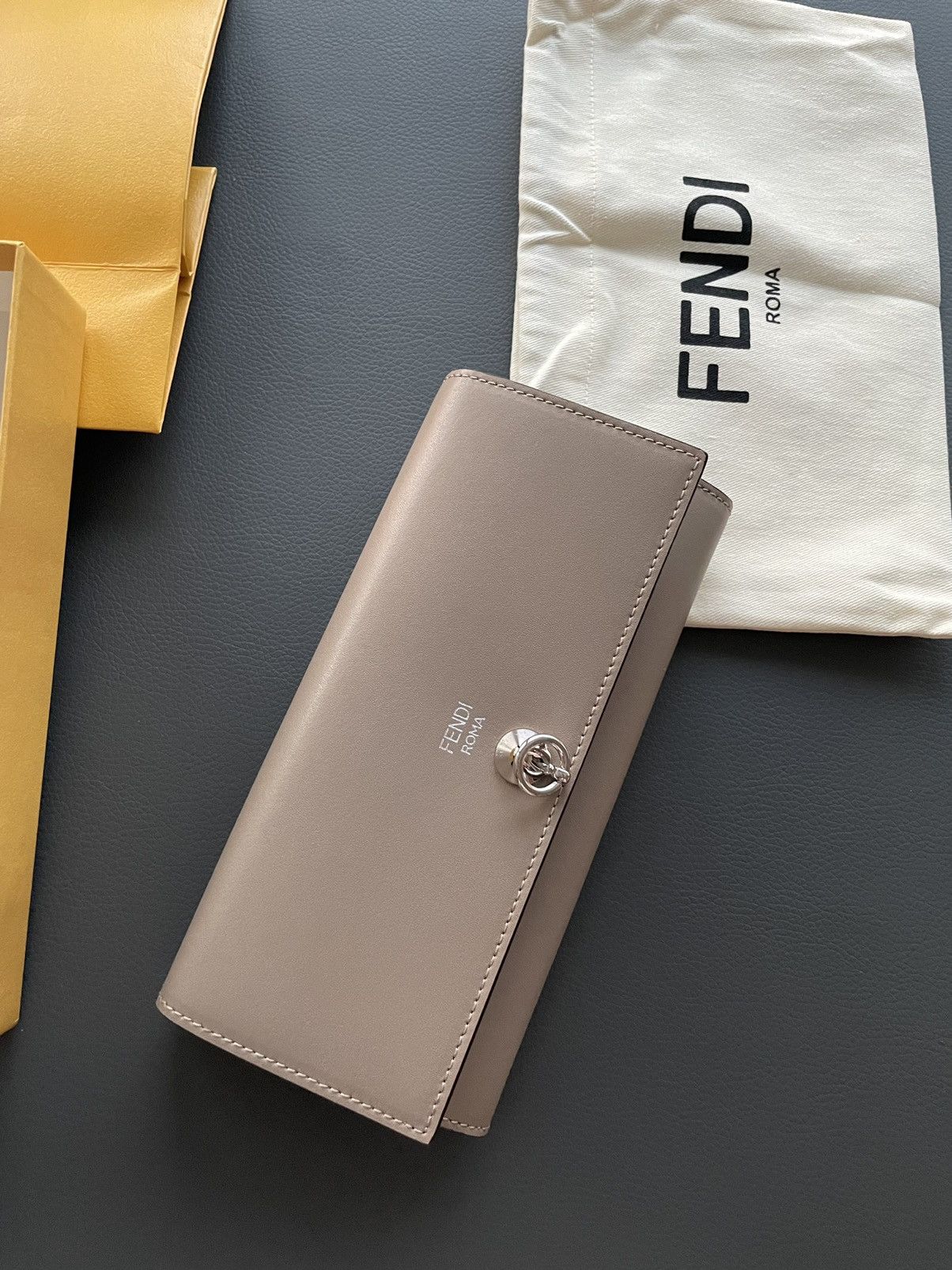 Fendi New Super Runway Limited Edition Hermes Grade Leather Wallet Size ONE SIZE - 11 Thumbnail
