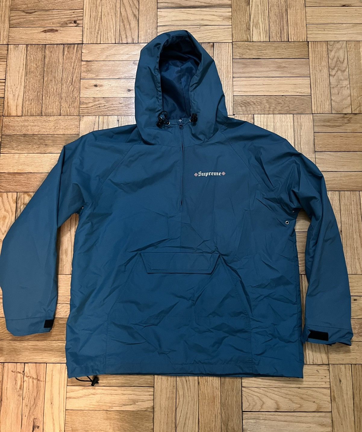 Supreme independent 2025 nylon anorak