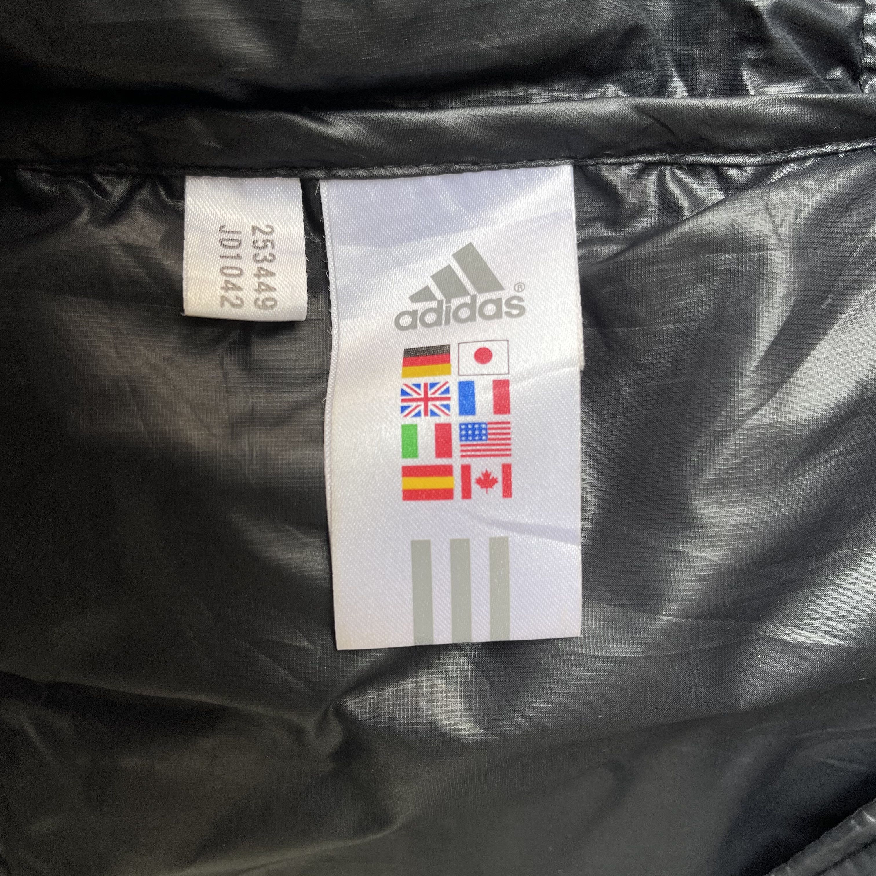 Adidas Vintage Adidas Puffer Jacket Size US L / EU 52-54 / 3 - 14 Thumbnail