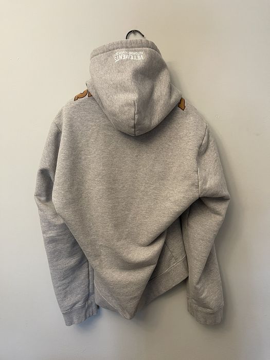 Vetements misplaced hot sale hoodie