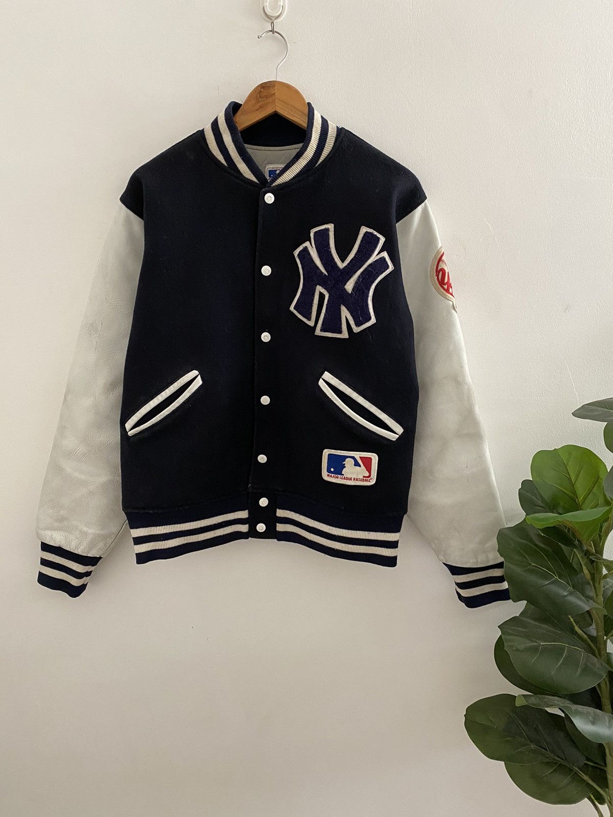 MLB × Thrasher Vintage NY x THRASHER Stadium Leather Jacket Yankees RARE Size US M / EU 48-50 / 2 - 15 Thumbnail