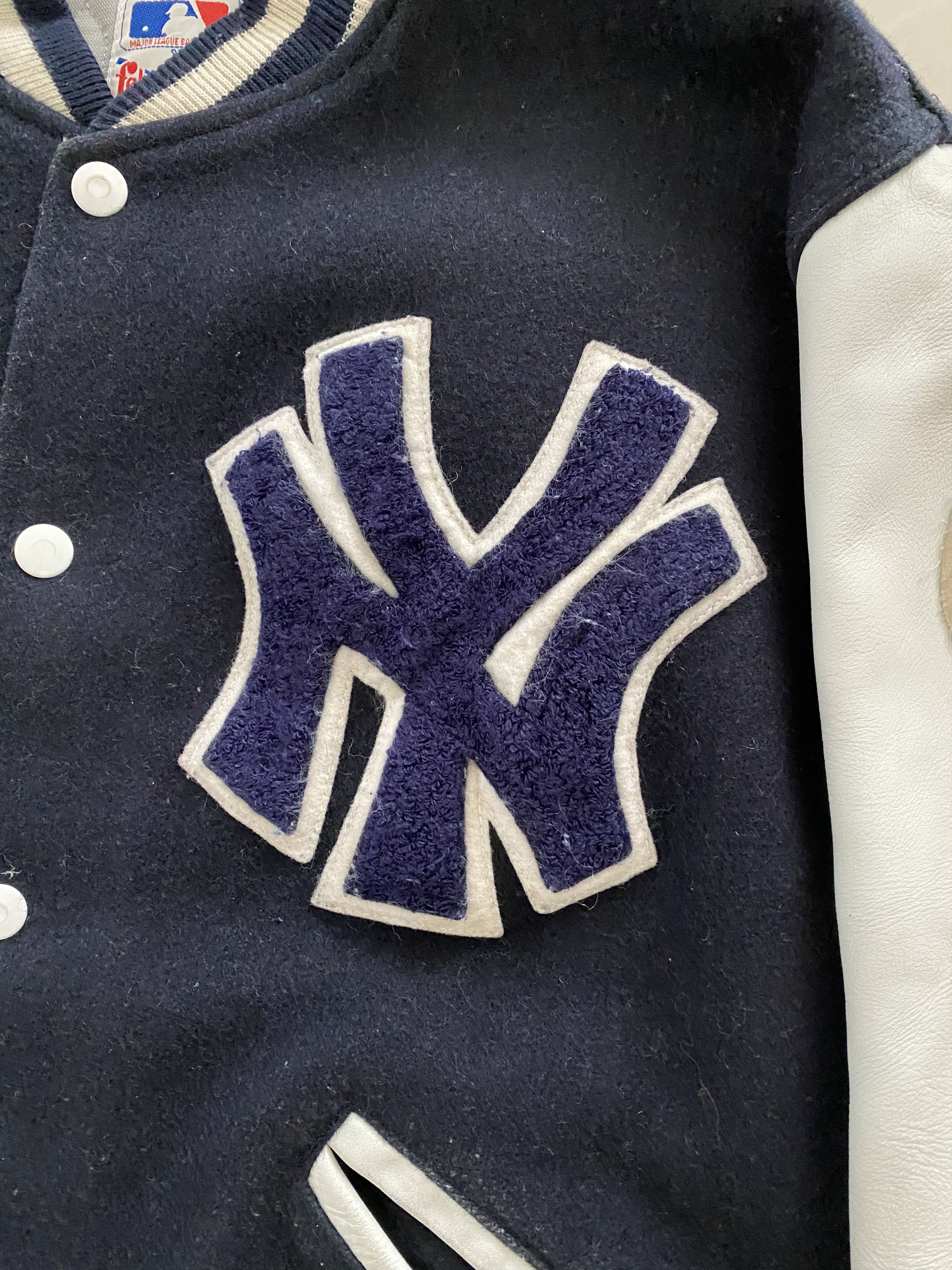 MLB × Thrasher Vintage NY x THRASHER Stadium Leather Jacket Yankees RARE Size US M / EU 48-50 / 2 - 14 Thumbnail