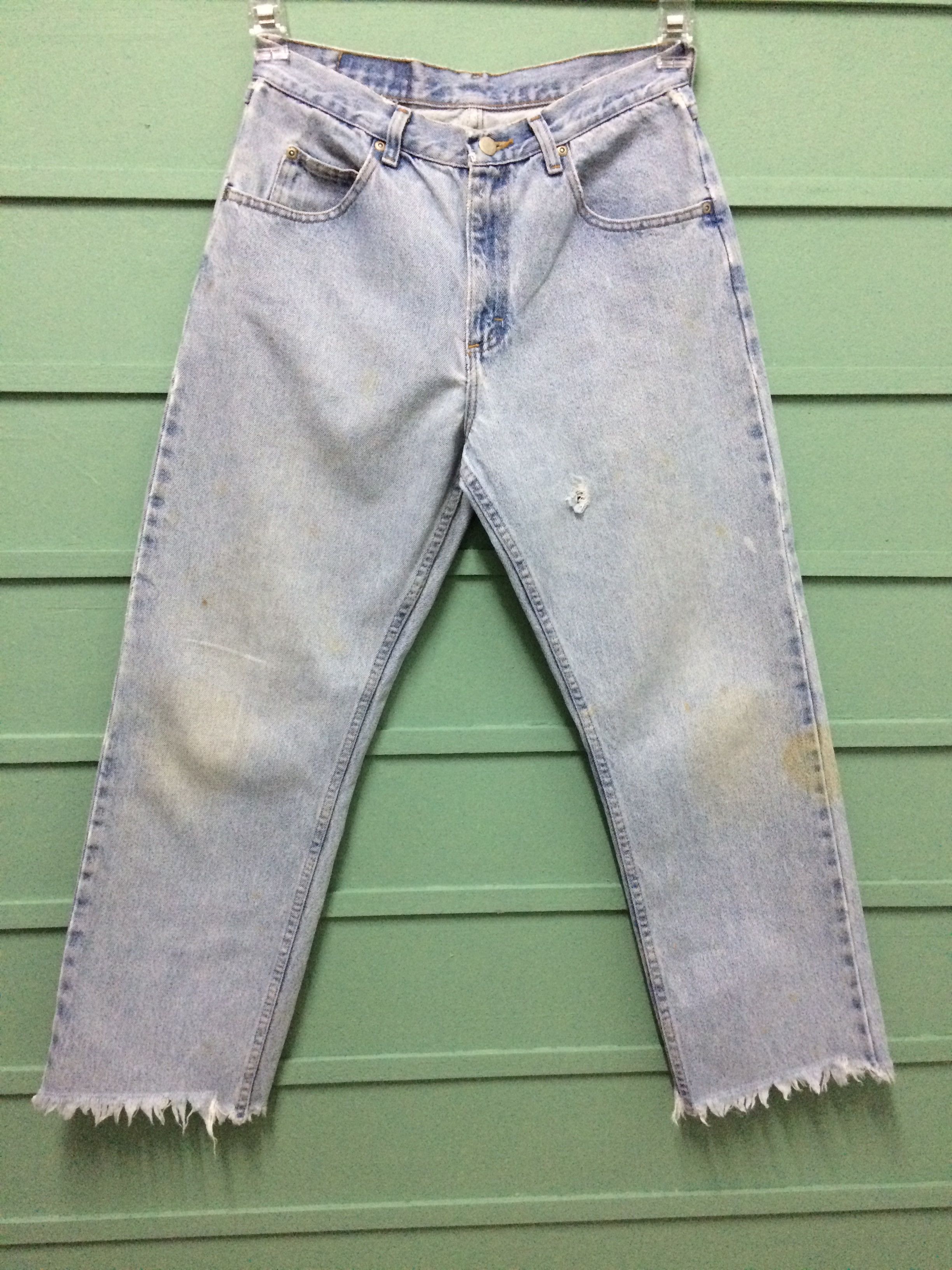 Vintage Vintage Dirty Light Wash High Rise Jeans #B-141 Size 28" / US 6 / IT 42 - 1 Thumbnail