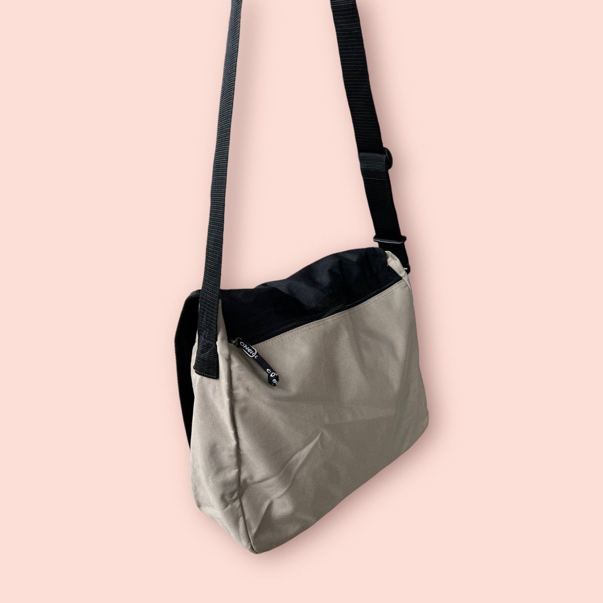 O'Neill × Vintage VINTAGE O'NEILL CROSSBODY MESSENGER BAG Size ONE SIZE - 8 Thumbnail