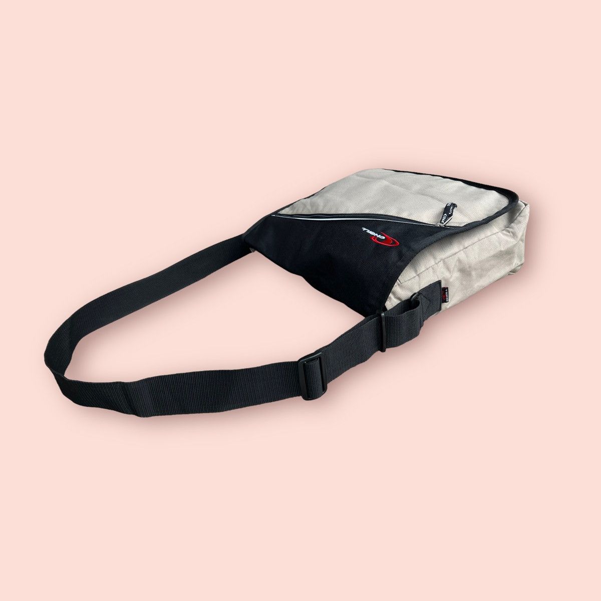O'Neill × Vintage VINTAGE O'NEILL CROSSBODY MESSENGER BAG Size ONE SIZE - 12 Thumbnail