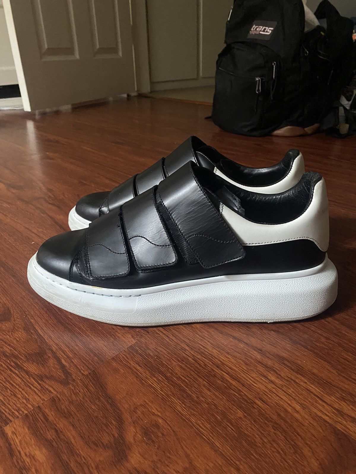 Alexander McQueen Alexander McQueen Oversized Sneaker Strap Shoe Size US 9.5 / EU 42-43 - 2 Thumbnail