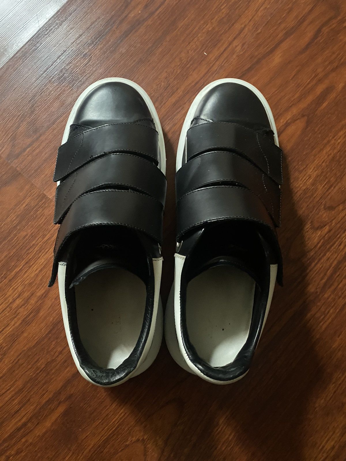 Alexander McQueen Alexander McQueen Oversized Sneaker Strap Shoe Size US 9.5 / EU 42-43 - 3 Thumbnail