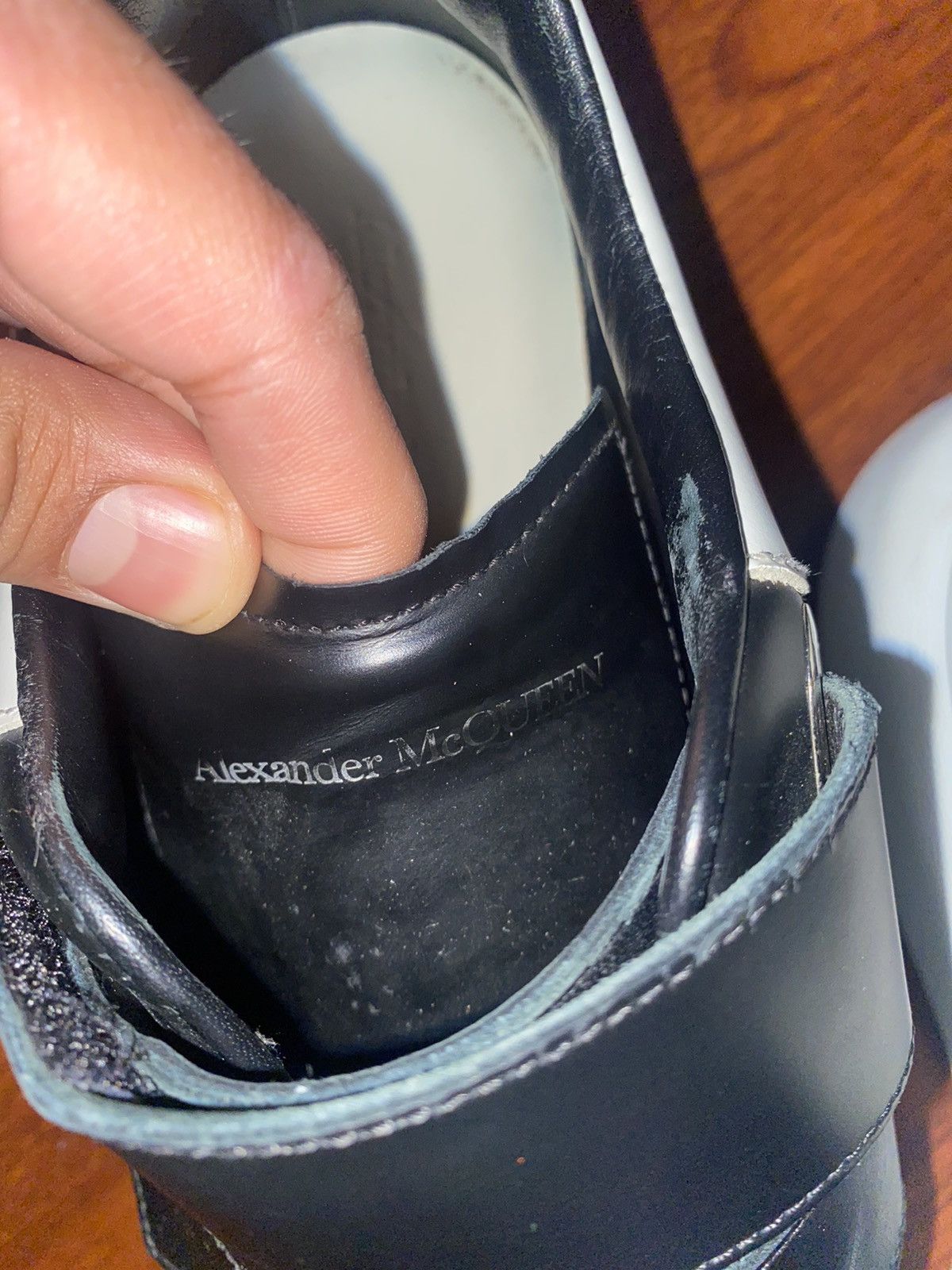 Alexander McQueen Alexander McQueen Oversized Sneaker Strap Shoe Size US 9.5 / EU 42-43 - 6 Thumbnail