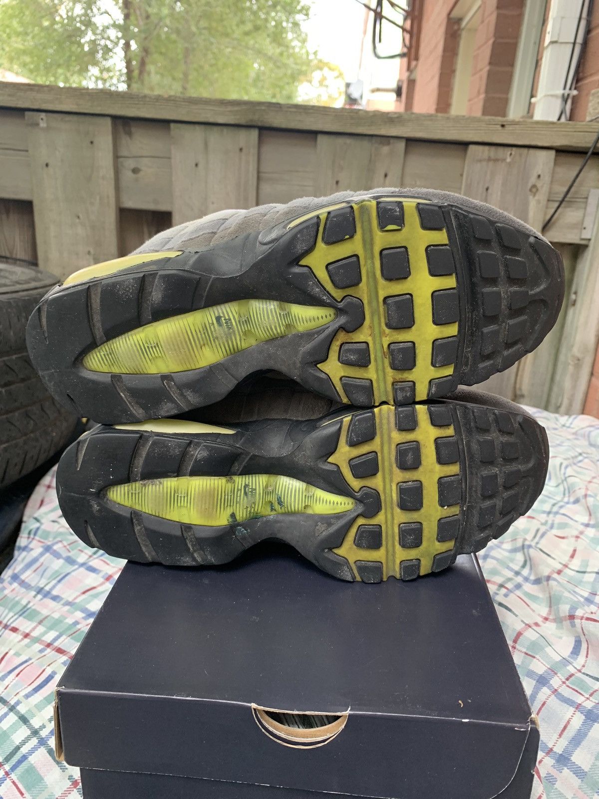 Nike Air Max 95 Neon 2005 Size US 8.5 / EU 41-42 - 5 Thumbnail