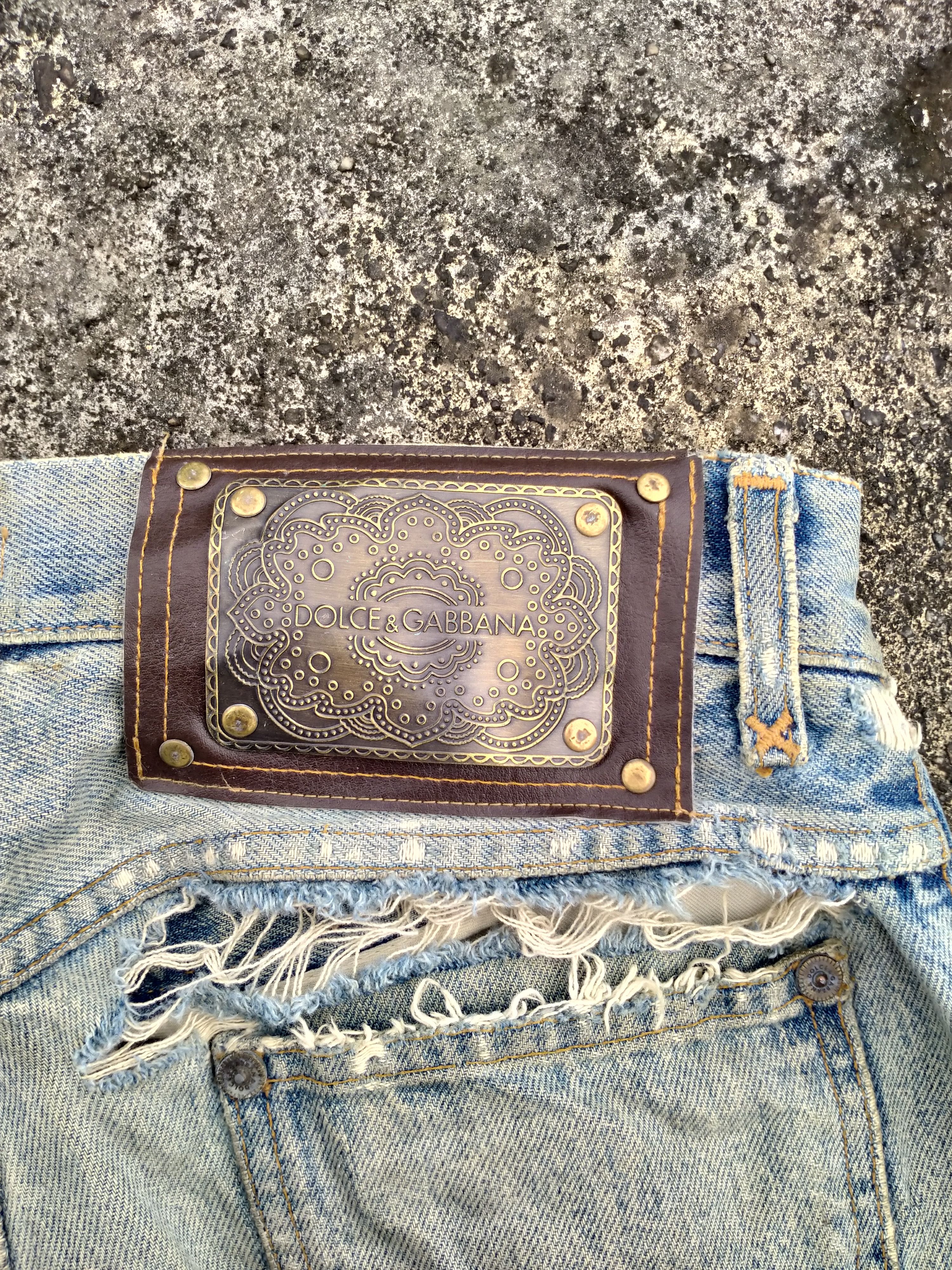 Dolce & Gabbana DISTRESSED DOLCE&GABBANA NON SELVEDGE DENIM Size US 32 / EU 48 - 15 Thumbnail