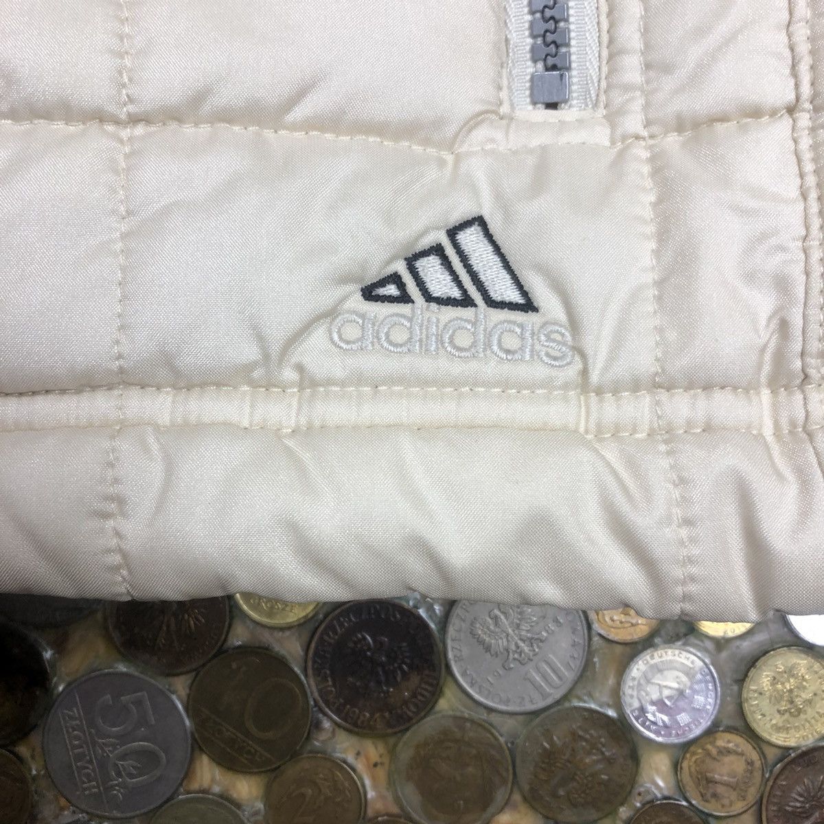 Adidas Adidas puffer jacket with Size M / US 6-8 / IT 42-44 - 3 Thumbnail