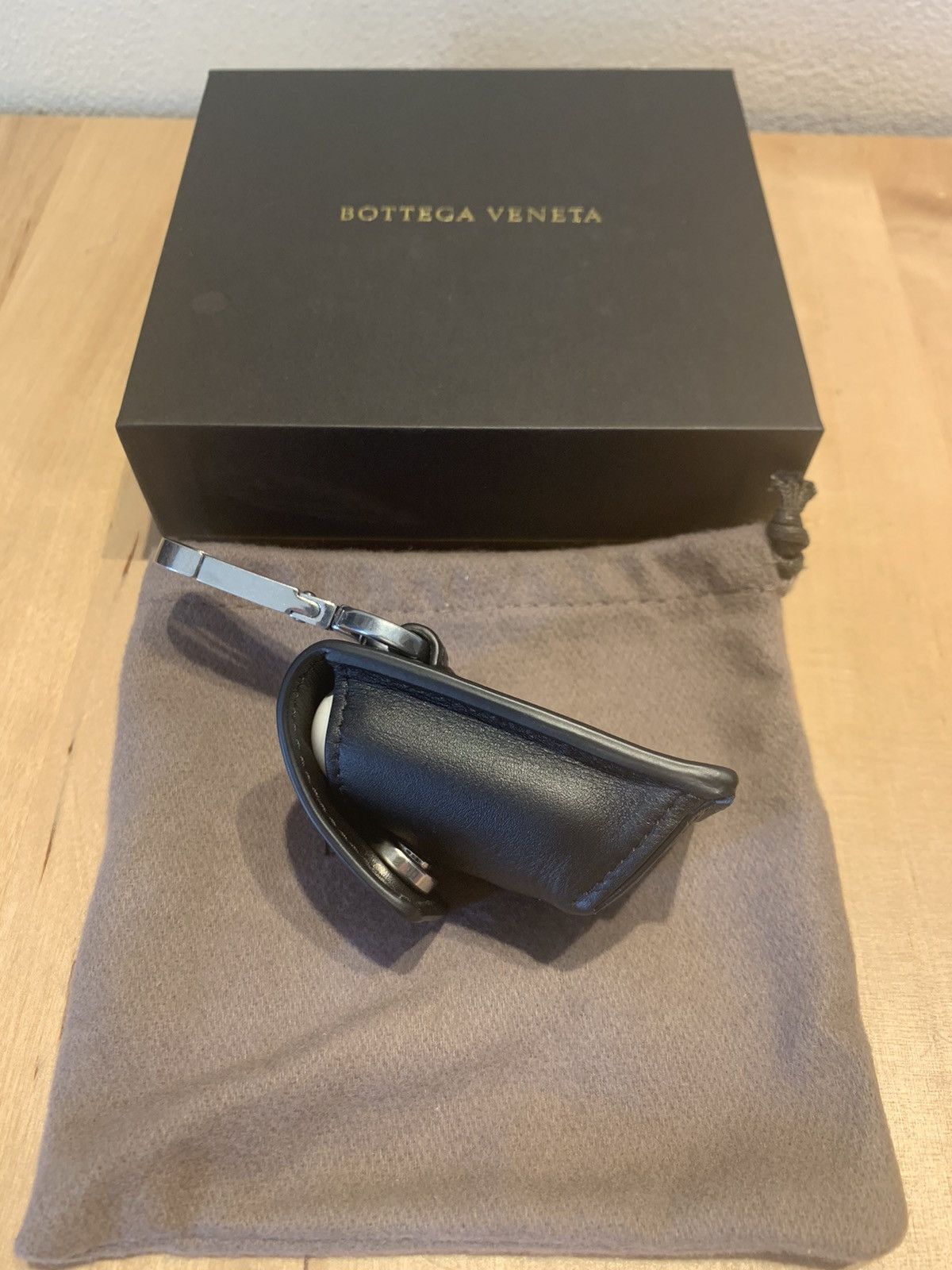 Bottega Veneta Bottega Veneta Black Leather AirPods Cover Made in Italy Size ONE SIZE - 3 Thumbnail