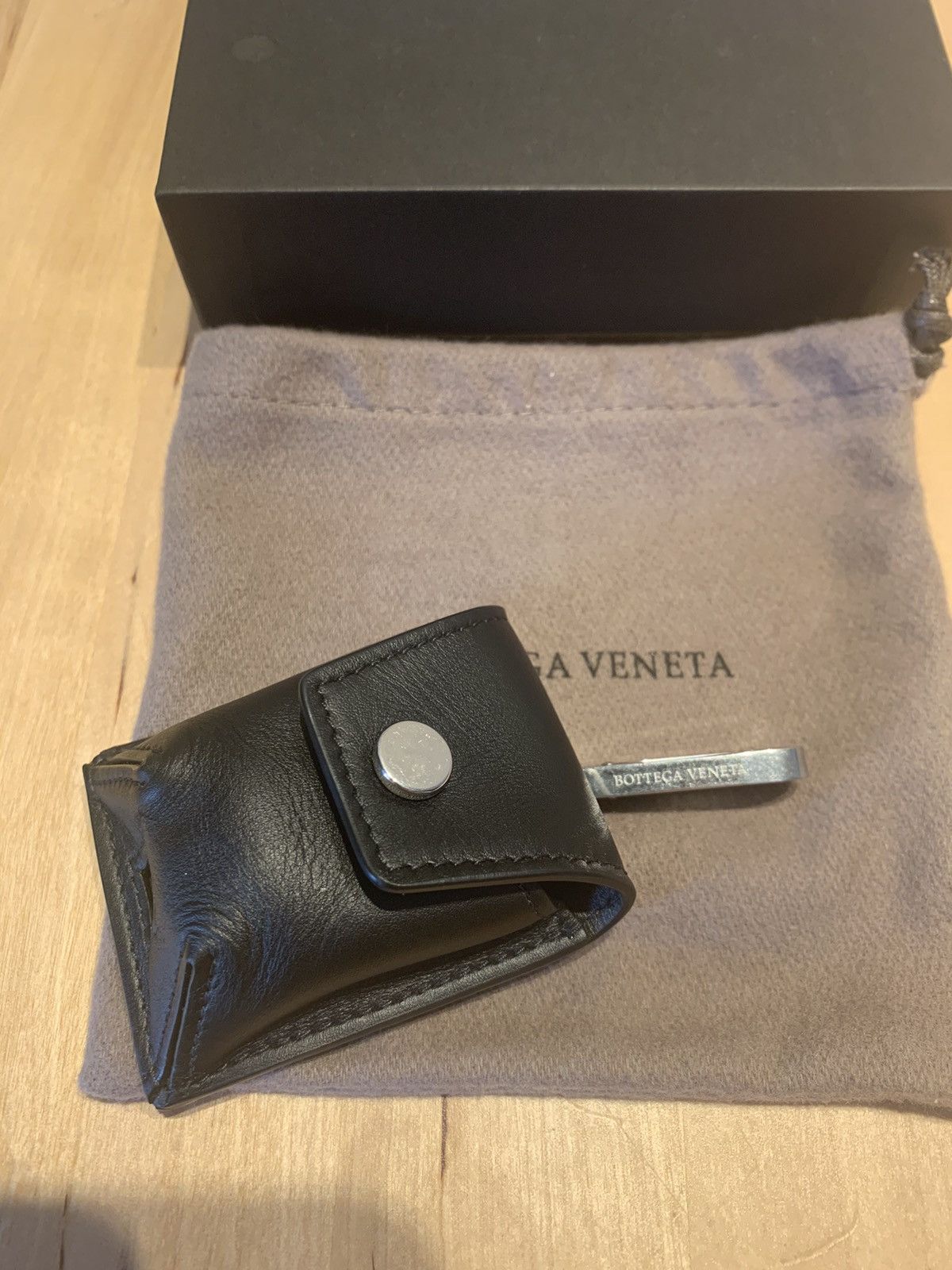 Bottega Veneta Bottega Veneta Black Leather AirPods Cover Made in Italy Size ONE SIZE - 6 Thumbnail