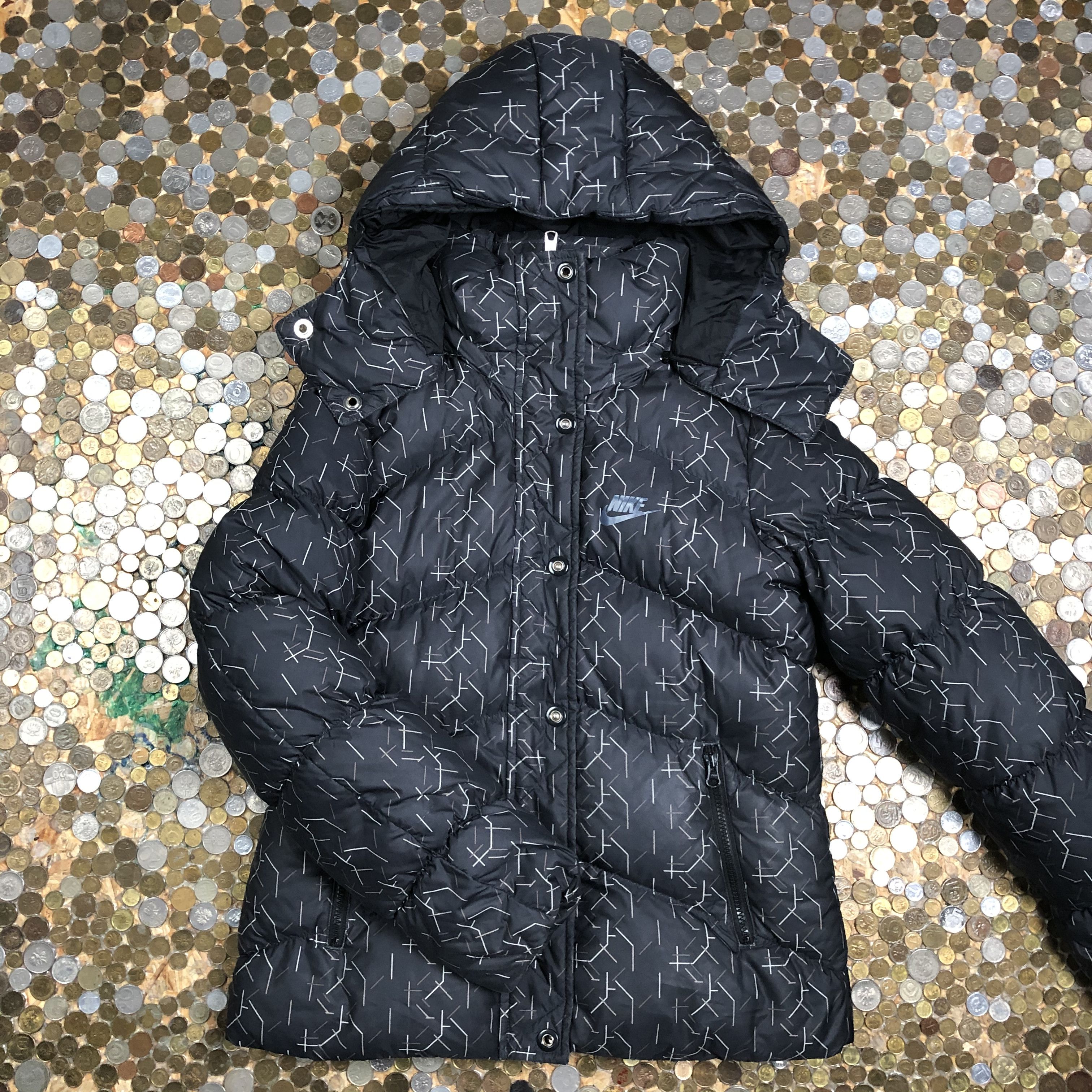Nike Nike Qualited Puffer Hoodie Jacket Size M / US 6-8 / IT 42-44 - 1 Thumbnail