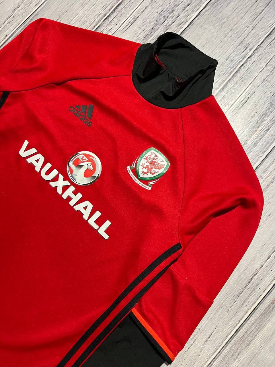 Adidas Adidas Wales 2016 2017 Training Top Long Sleeve Jersey Size US S / EU 44-46 / 1 - 2 Thumbnail